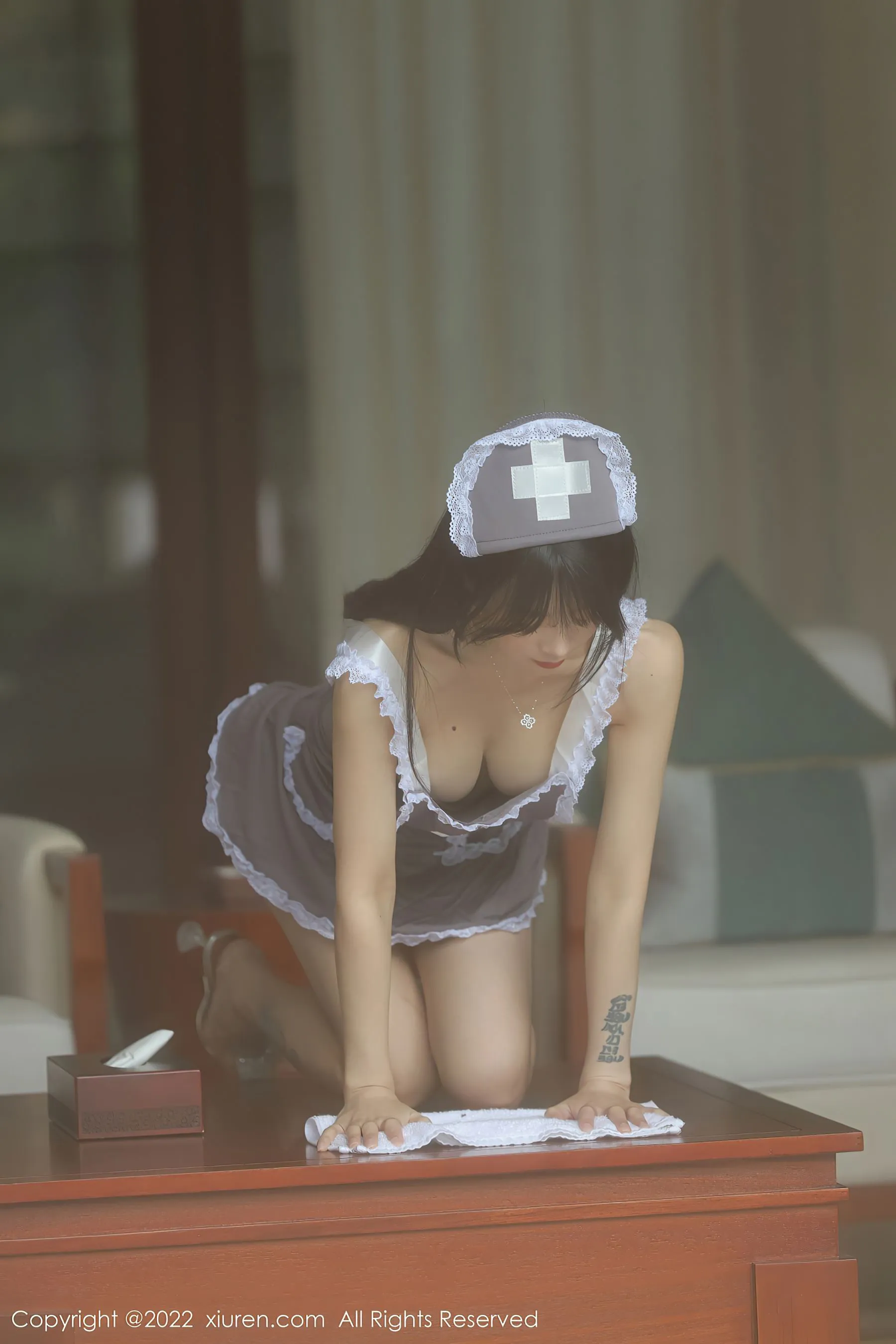 櫻花季限定護士時尚寫真集 – 海邊俏皮瞬間捕捉典藏 - 44
