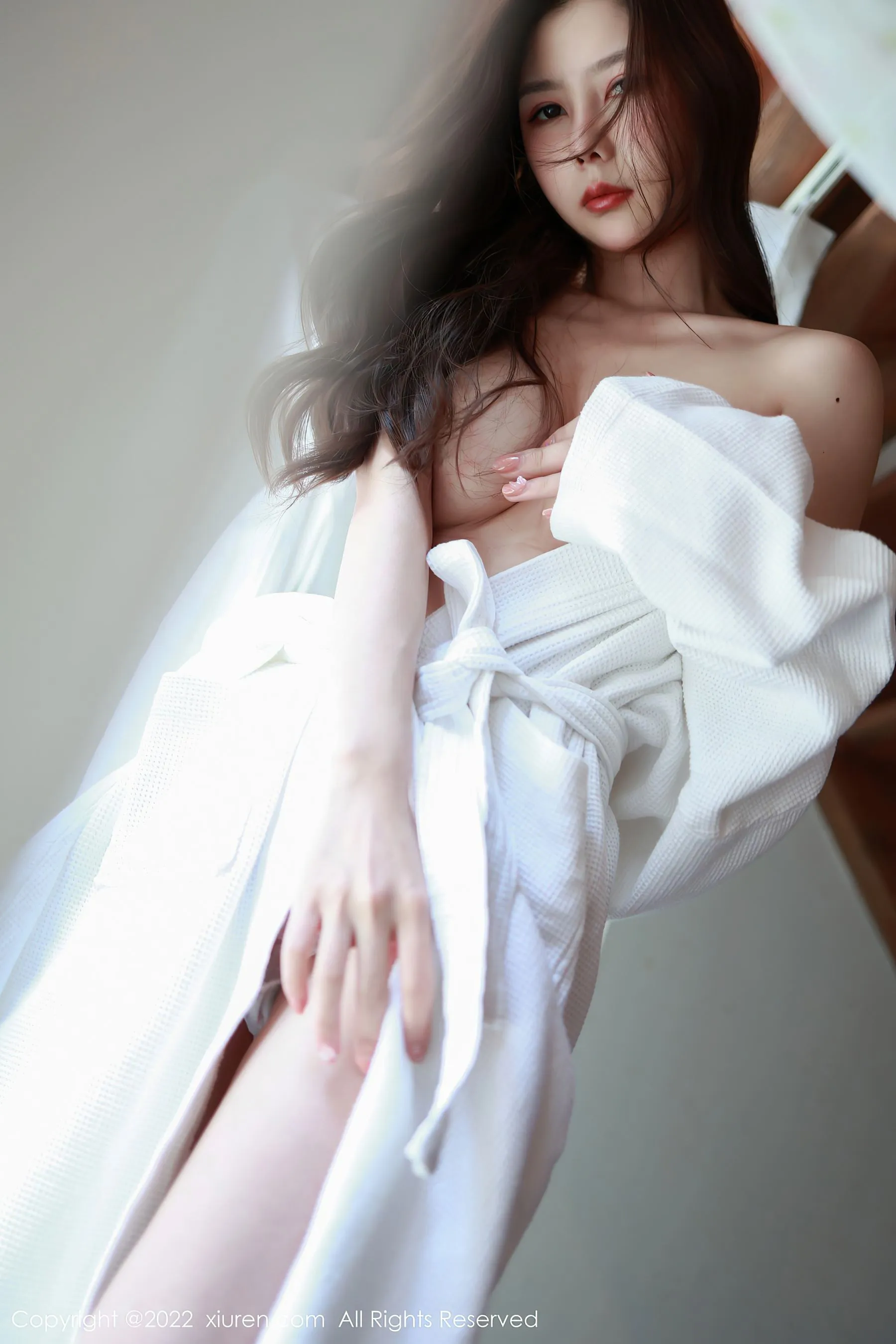 主播火辣室內寫真 – 雨季浪漫風格展現珍藏 - 12