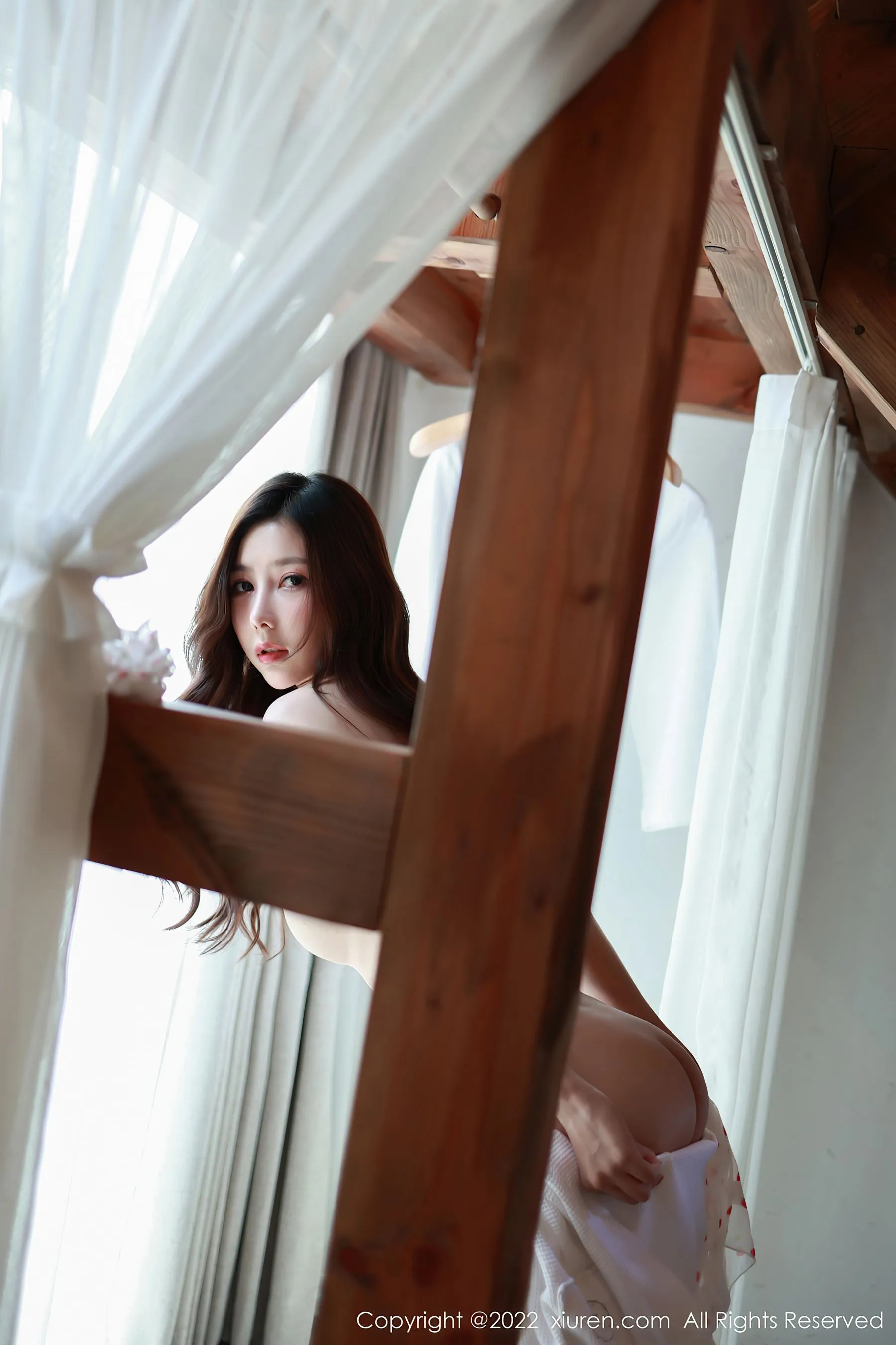 主播火辣室內寫真 – 雨季浪漫風格展現珍藏 - 27