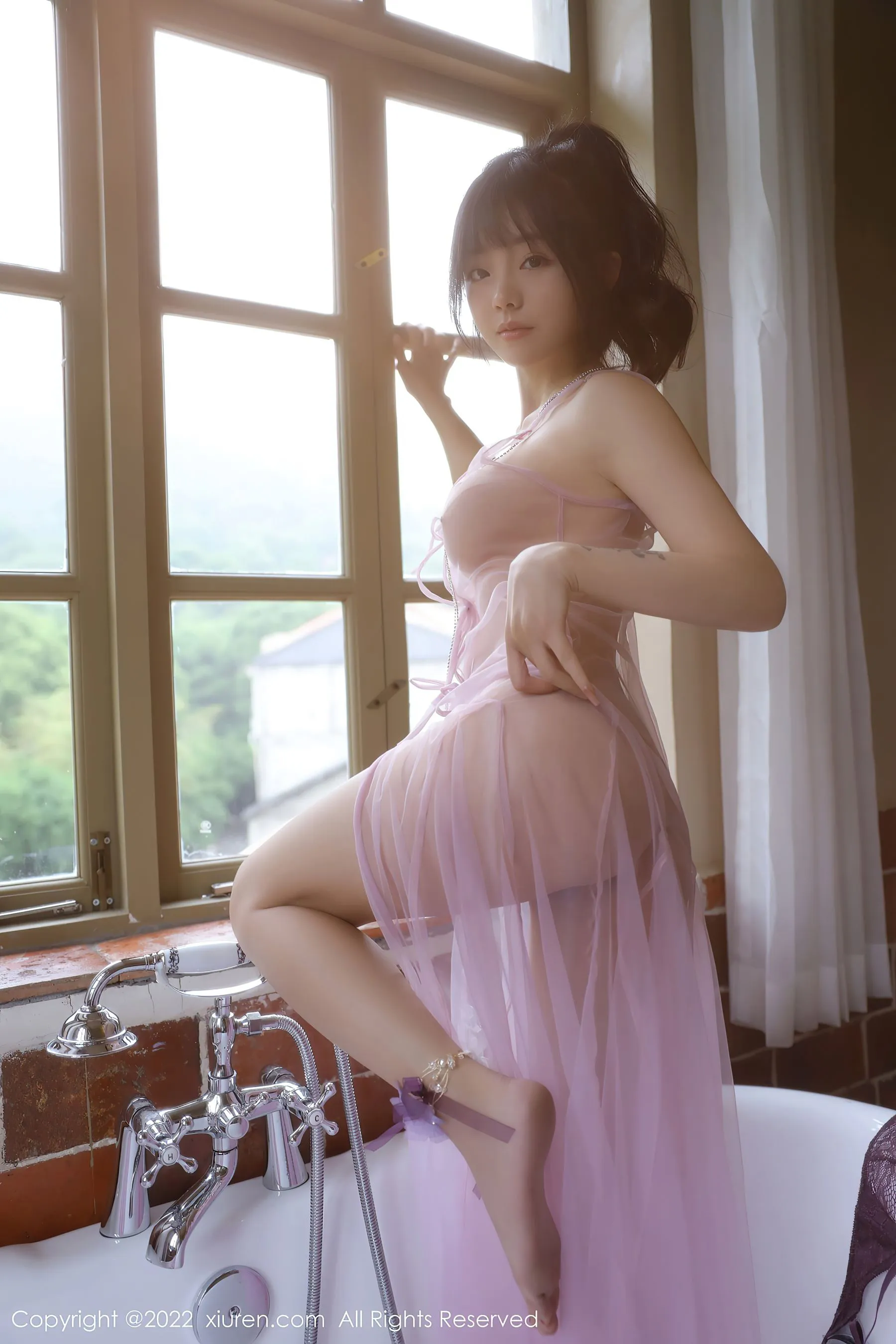 主播活潑戶外寫真 – 秋楓神秘風格展現典藏 - 46
