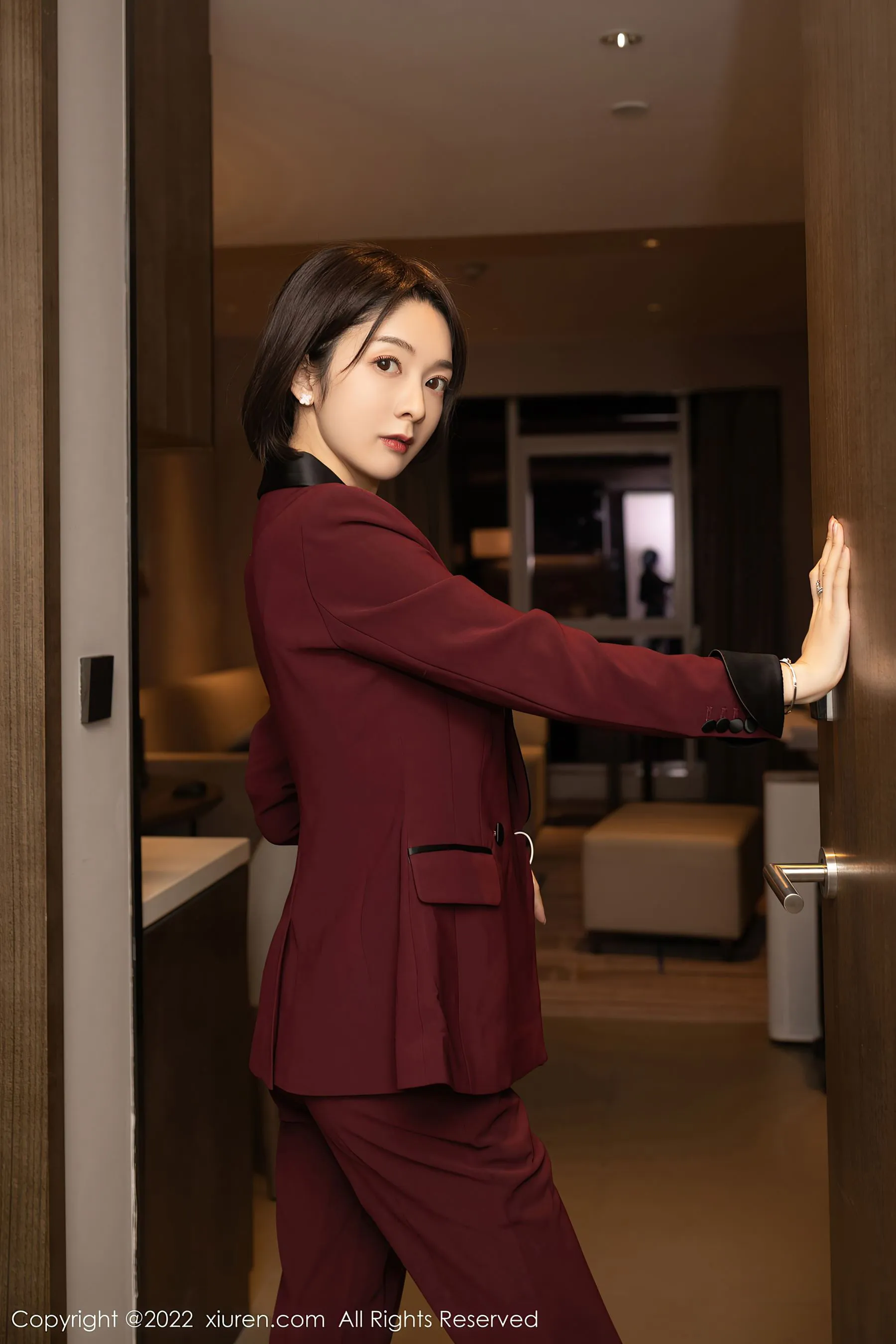 嫩模性感室內寫真 – 夏日奔放風格展現典藏 - 35