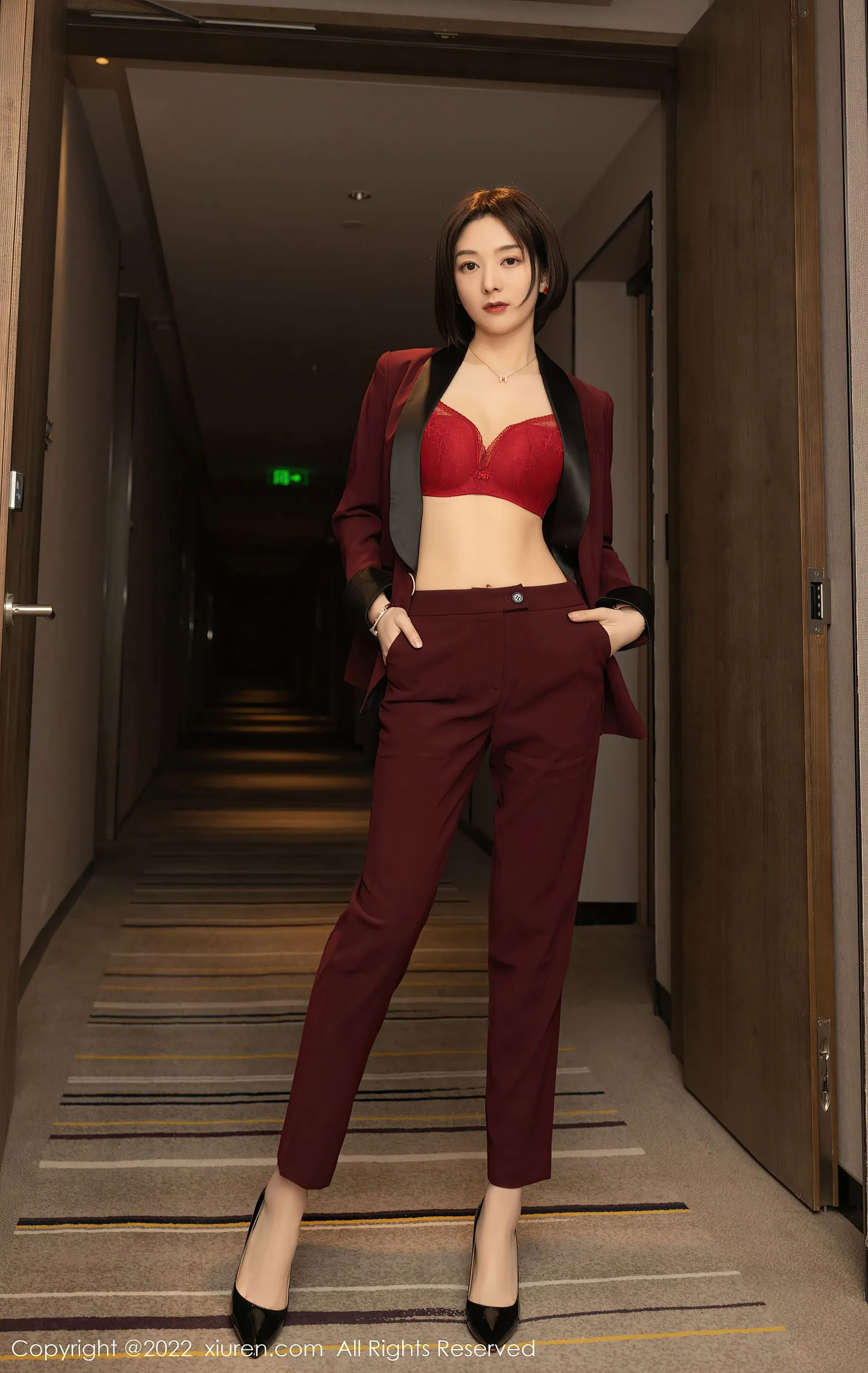 嫩模性感室內寫真 – 夏日奔放風格展現典藏 - 43