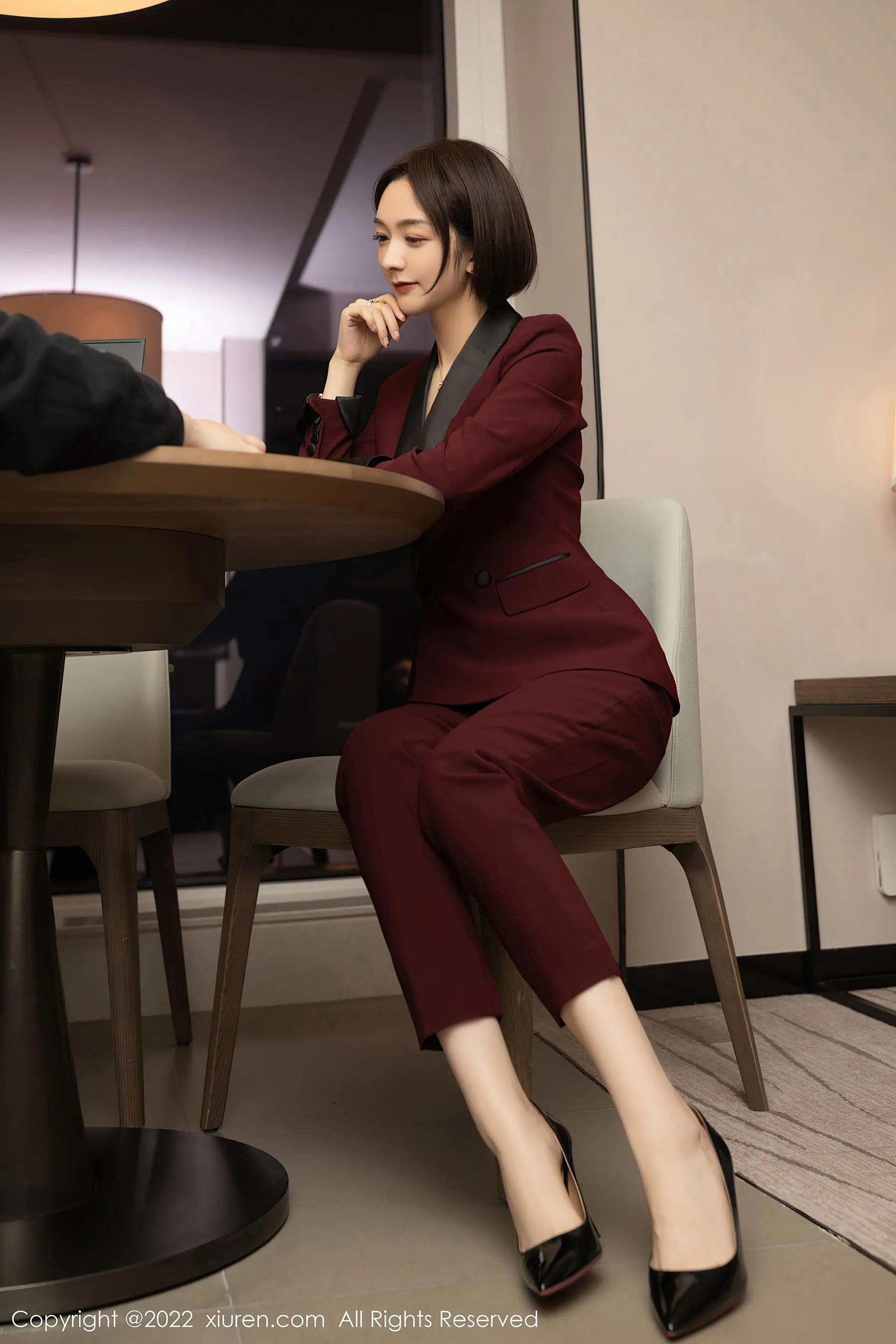 嫩模性感室內寫真 – 夏日奔放風格展現典藏 - 56