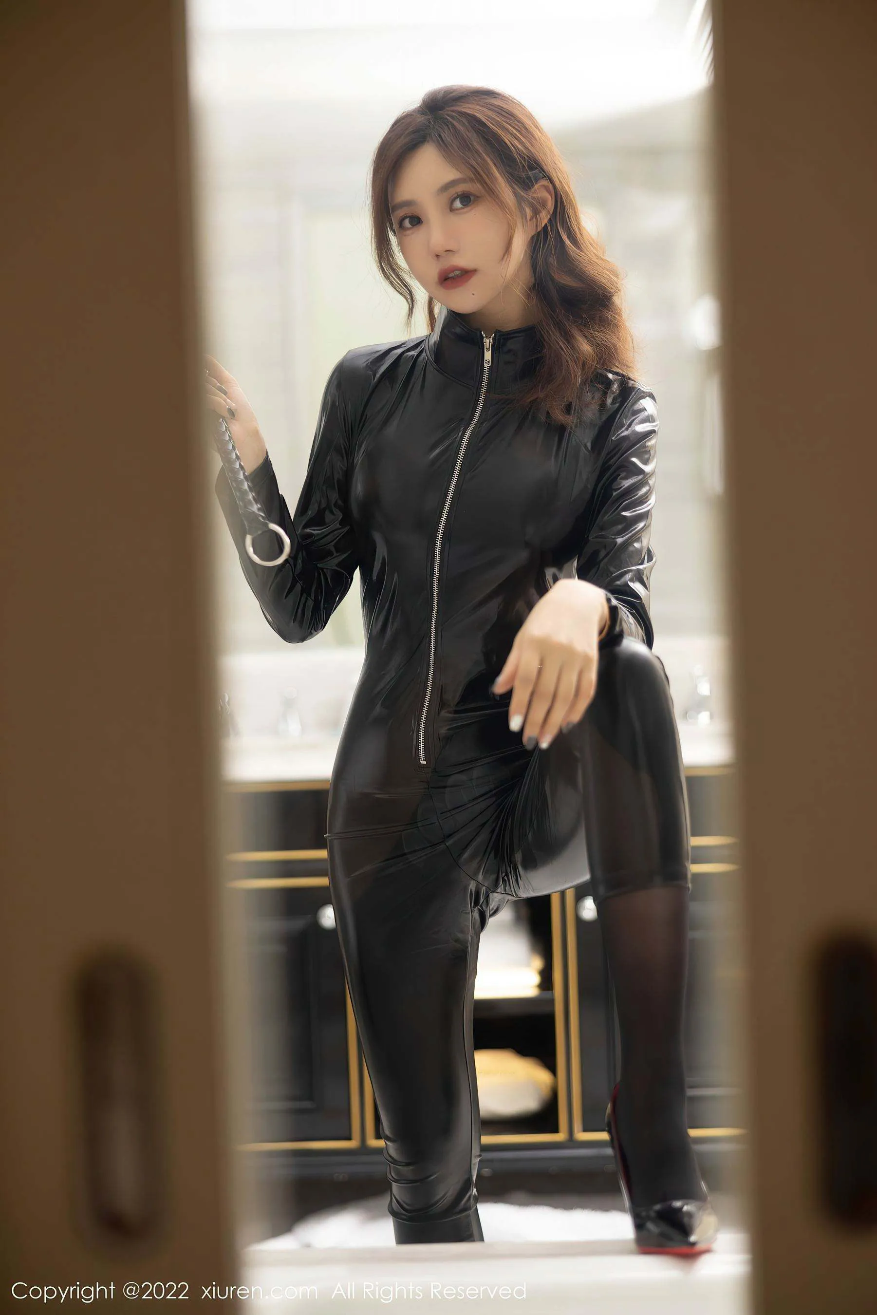 魅惑空姐私藏美照 – 苗慄海邊黃昏獨家呈現限量 - 78