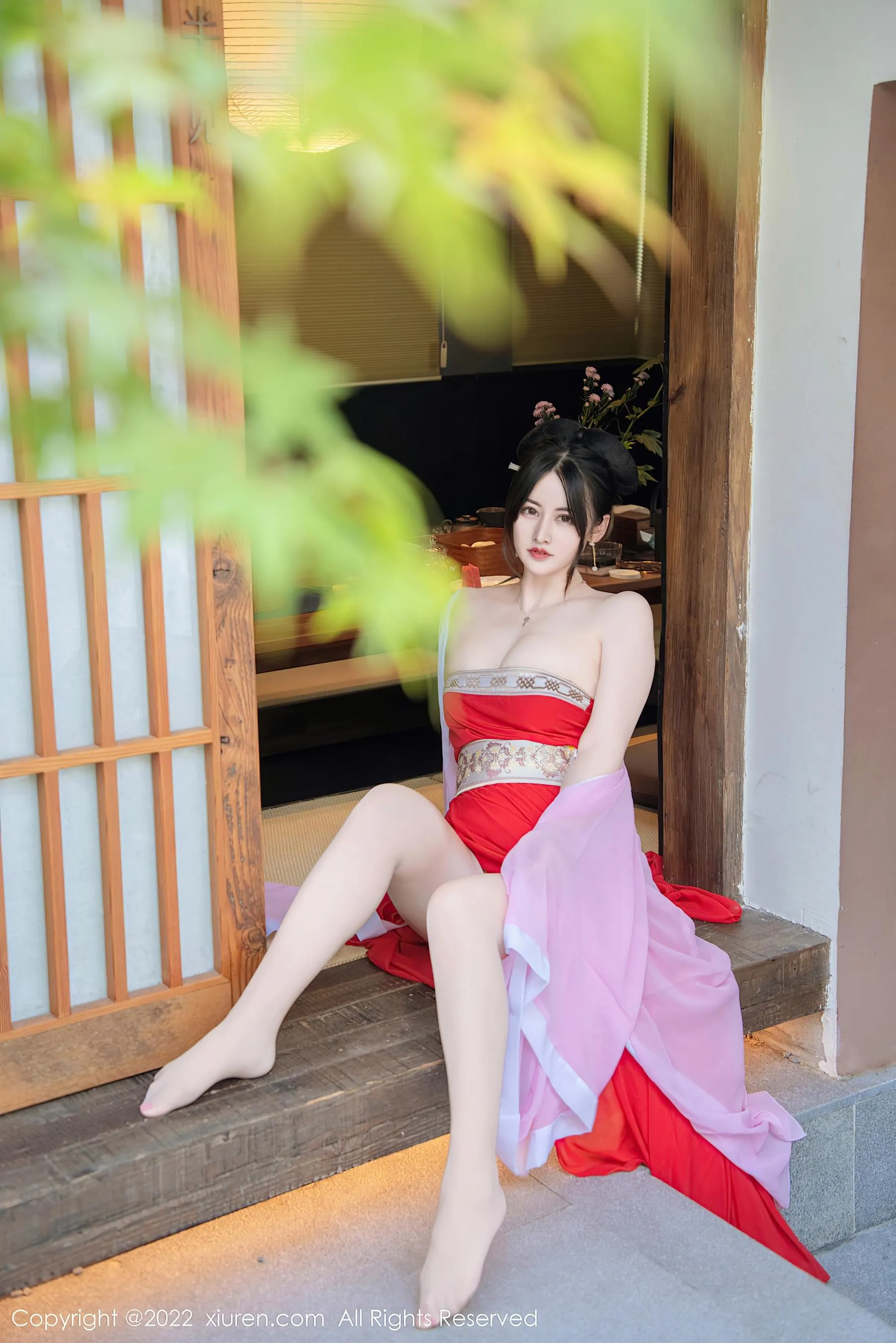 護士甜美室內寫真 – 春季俏皮風格展現限量 - 13