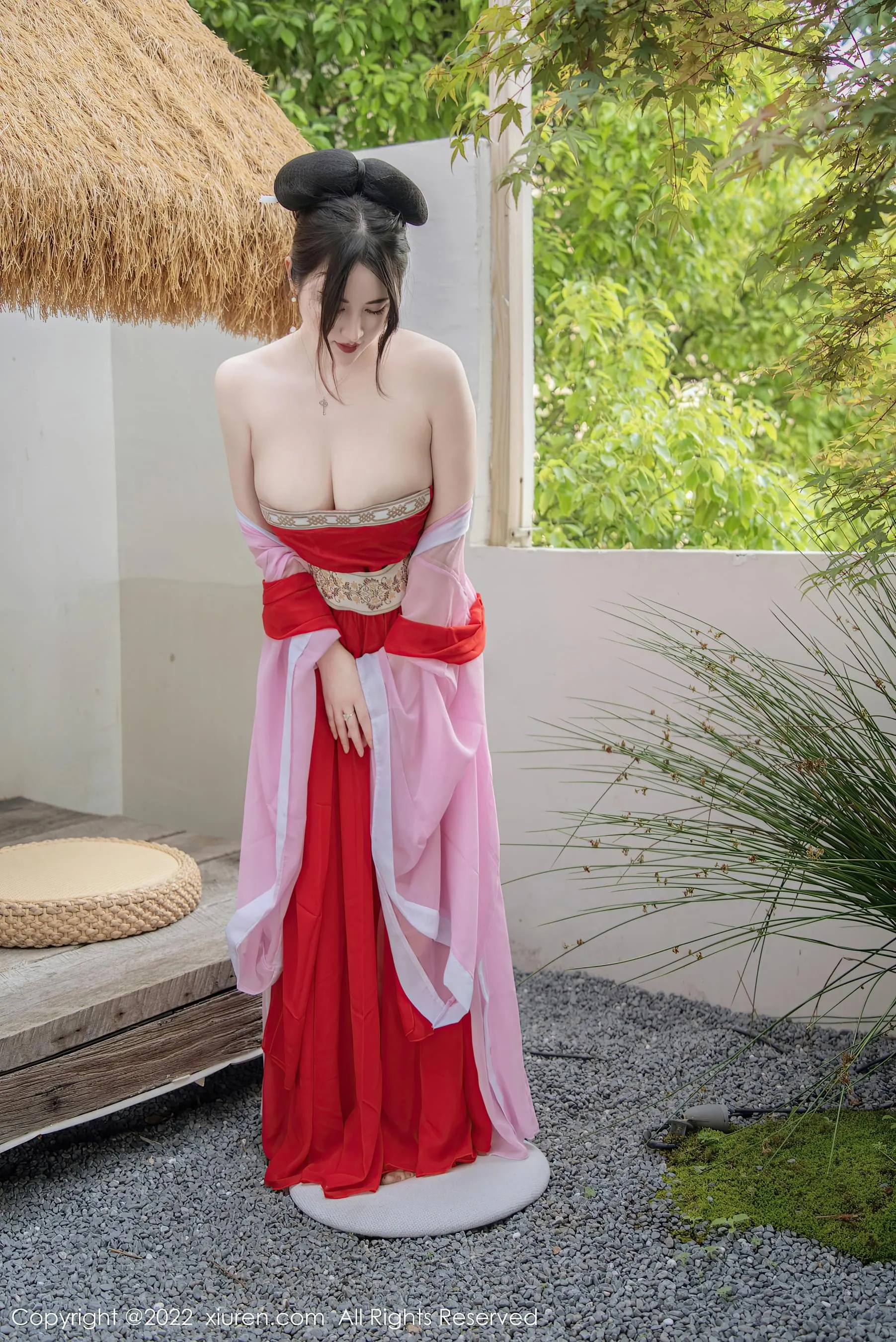 護士甜美室內寫真 – 春季俏皮風格展現限量 - 14