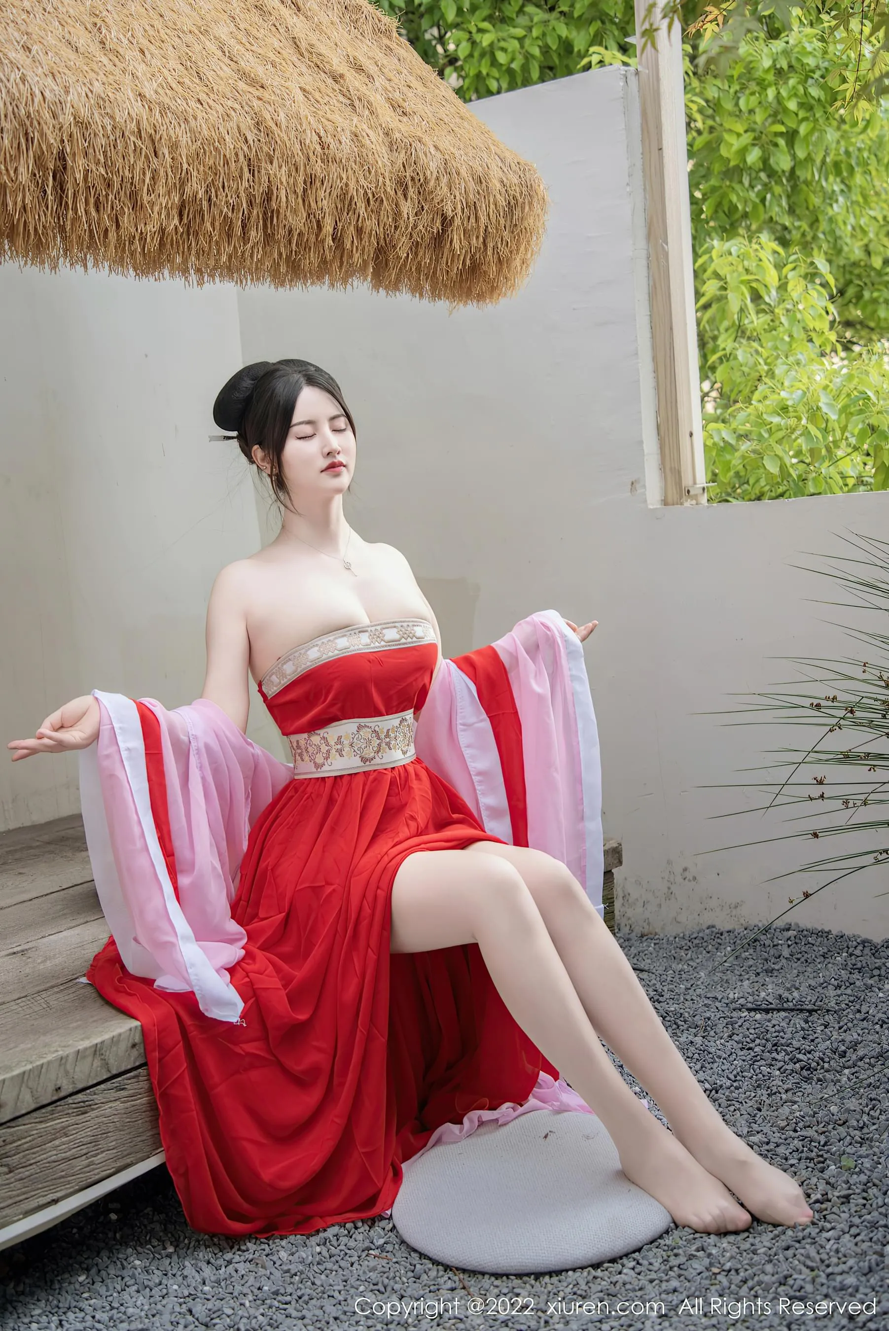 護士甜美室內寫真 – 春季俏皮風格展現限量 - 16