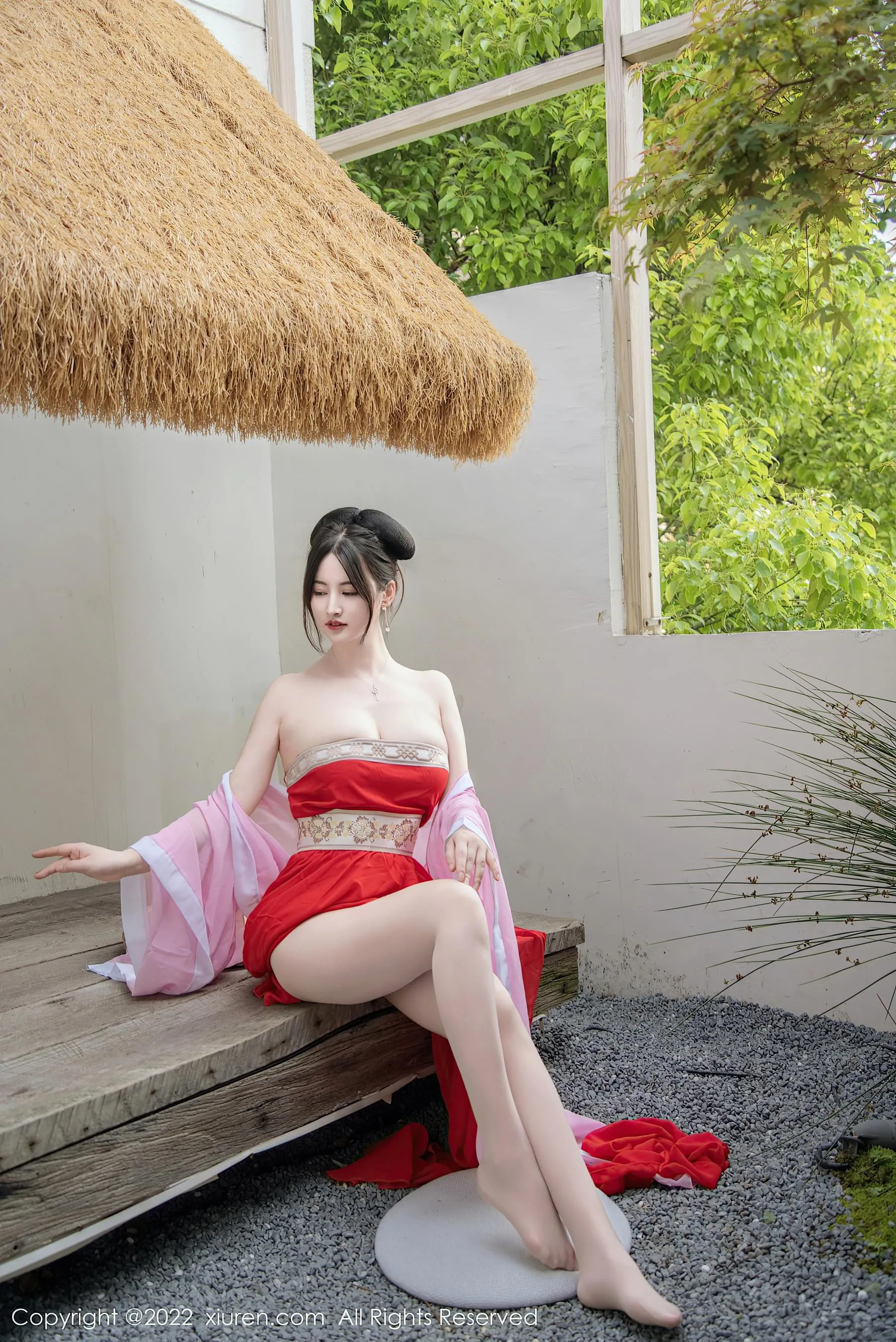 護士甜美室內寫真 – 春季俏皮風格展現限量 - 18