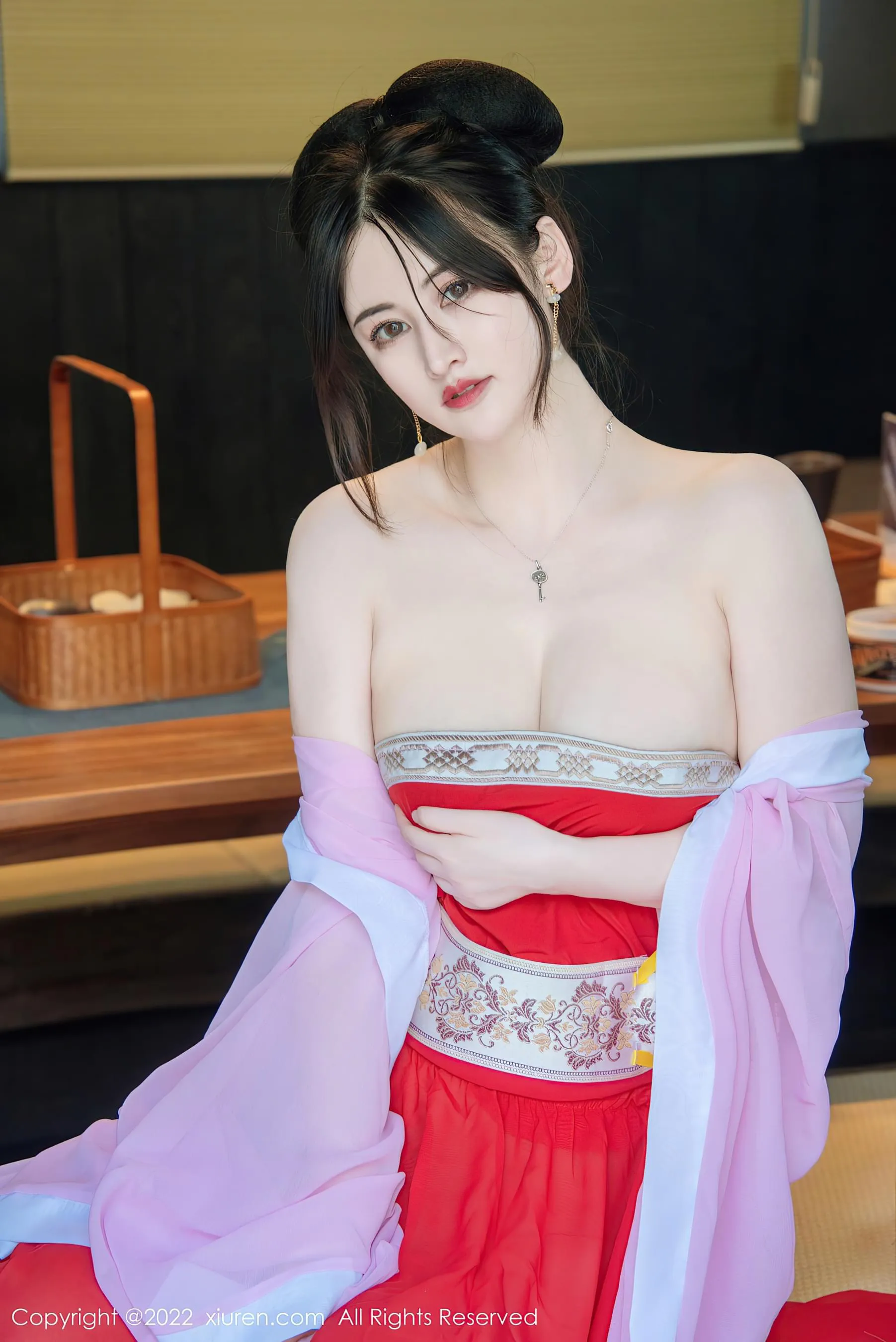 護士甜美室內寫真 – 春季俏皮風格展現限量 - 74