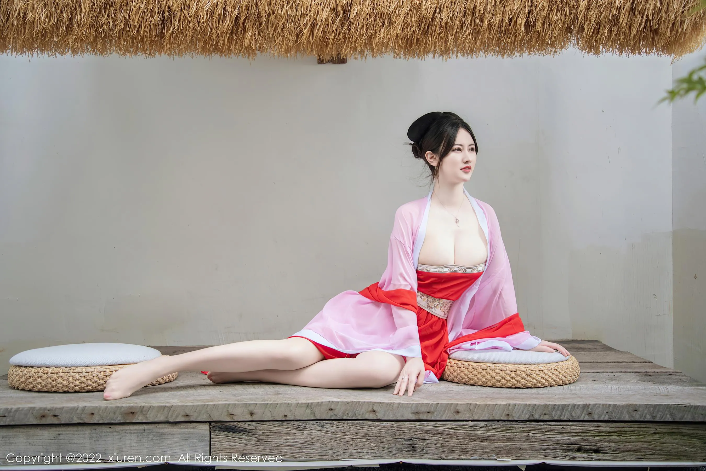 護士甜美室內寫真 – 春季俏皮風格展現限量 - 76