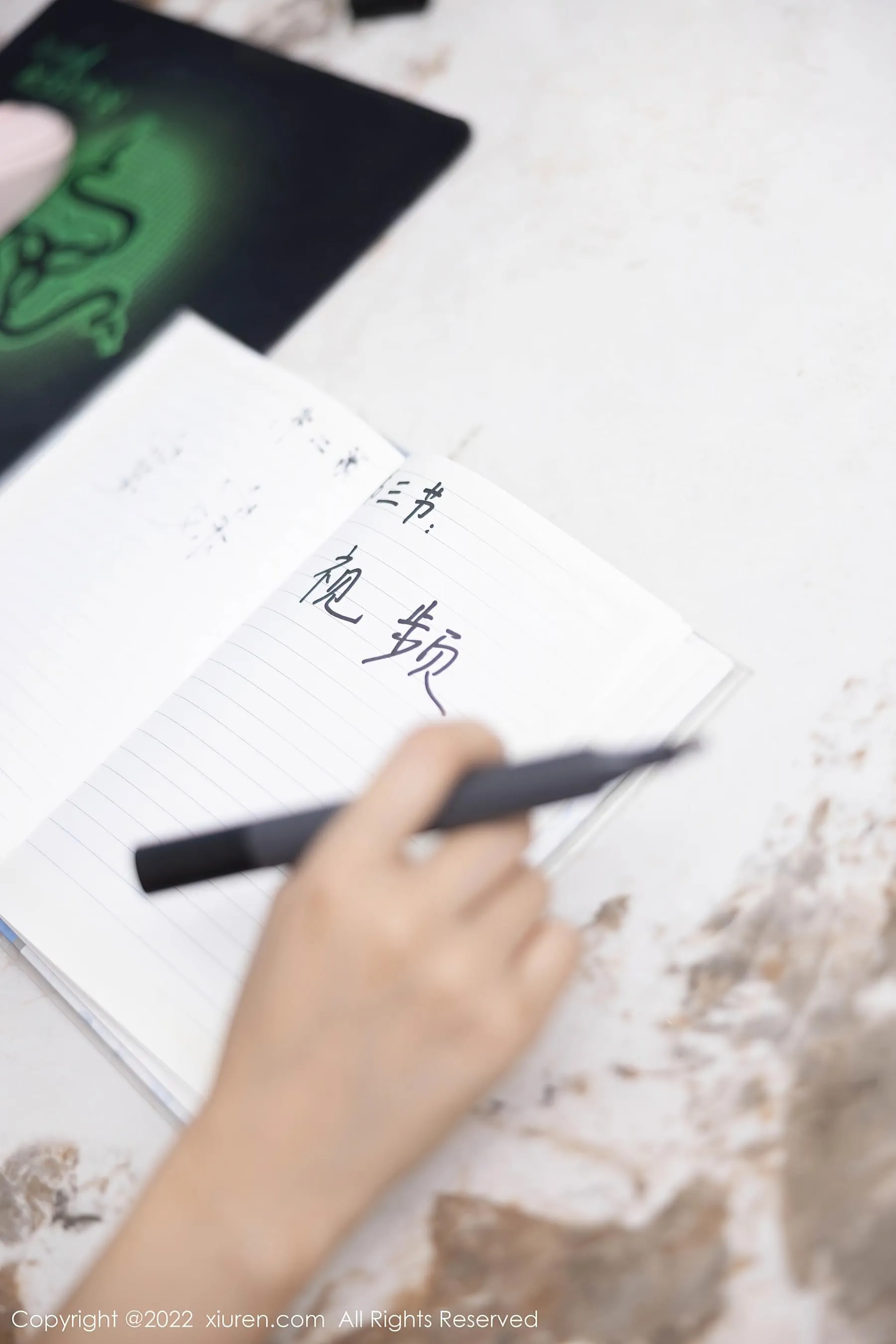 俏皮時刻模特自然光寫真 – 雨季優雅風採再現珍藏 - 68