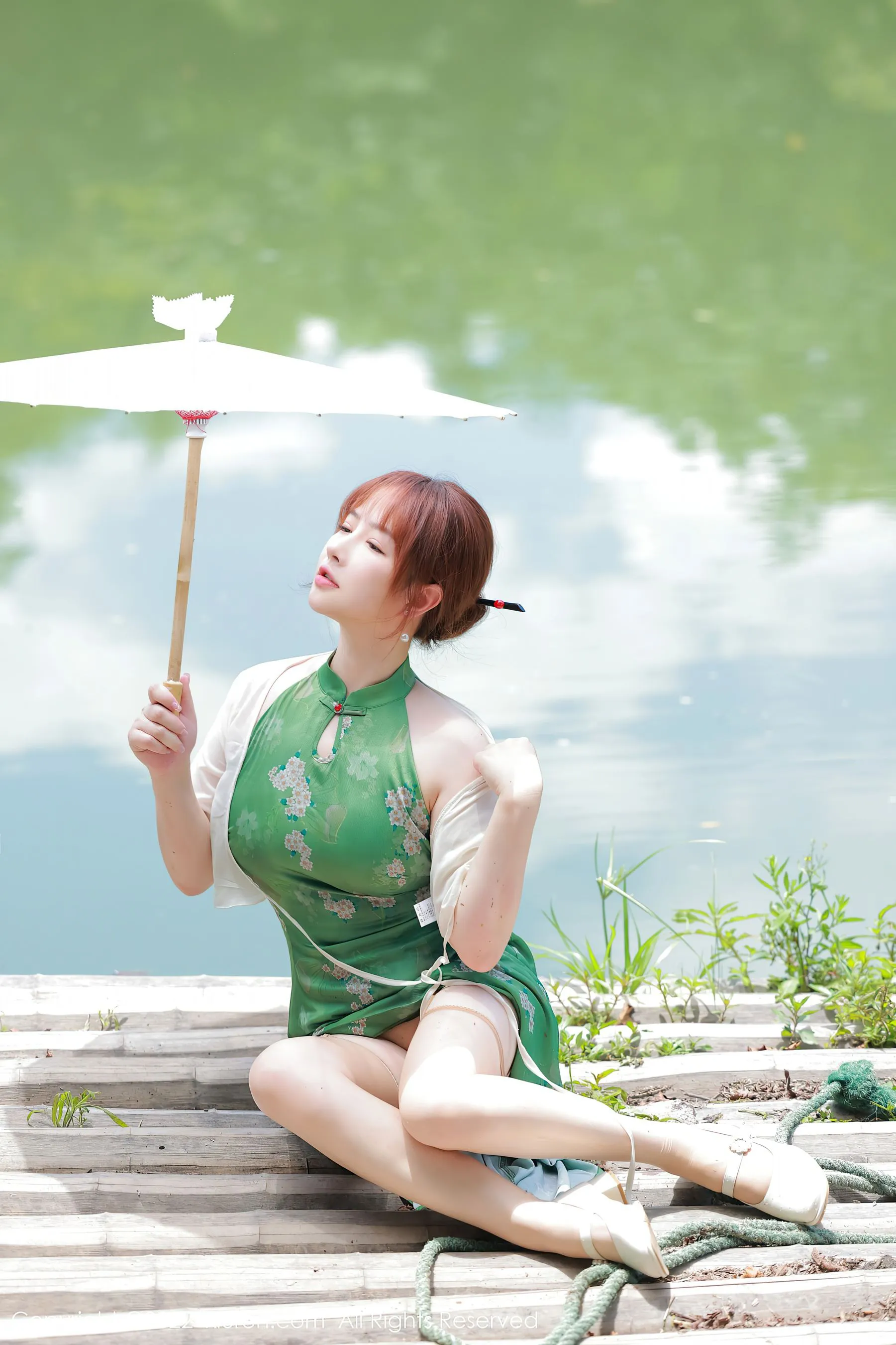 校花知性山景寫真 – 秋季靜謐風格展現典藏 - 36