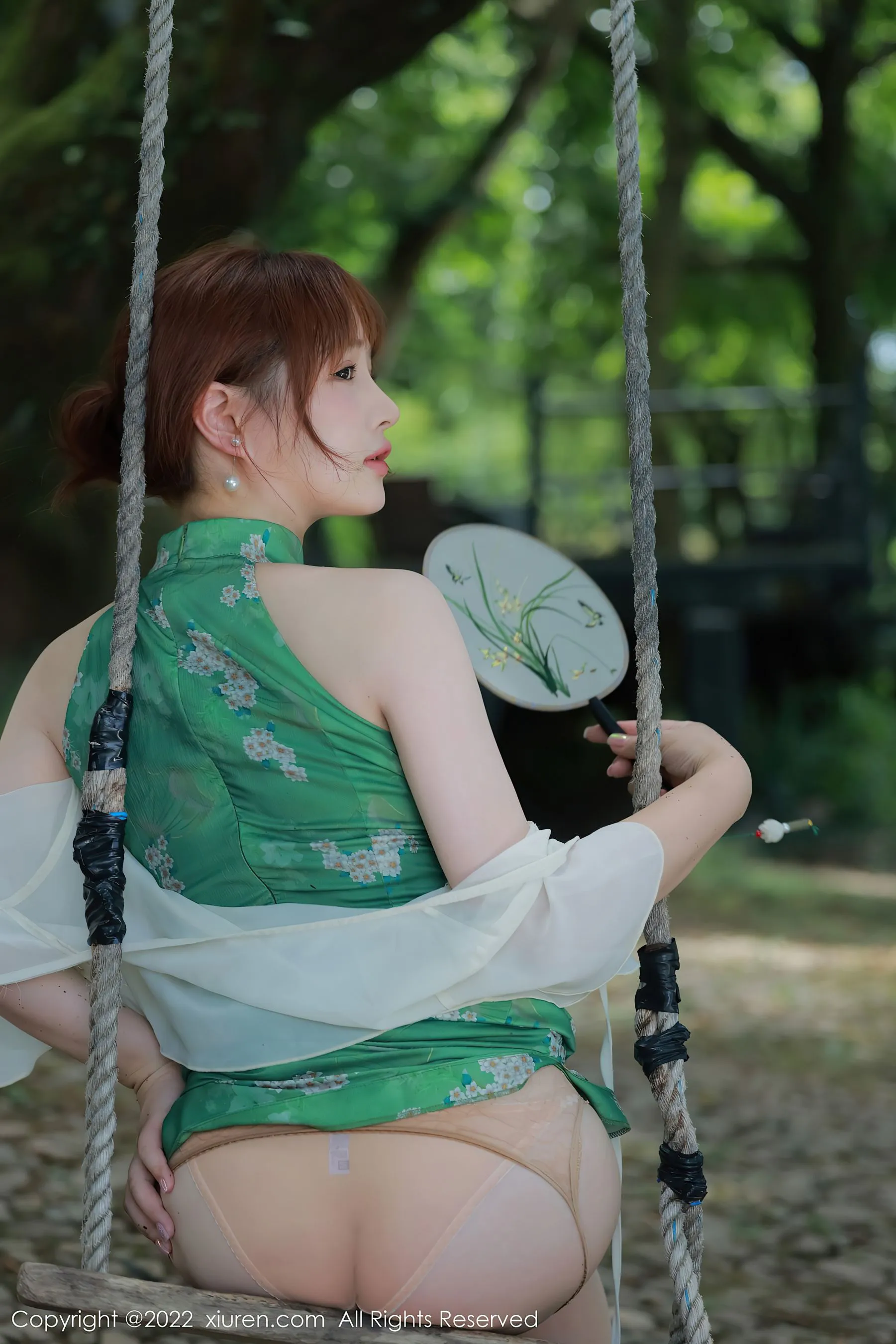 校花知性山景寫真 – 秋季靜謐風格展現典藏 - 48