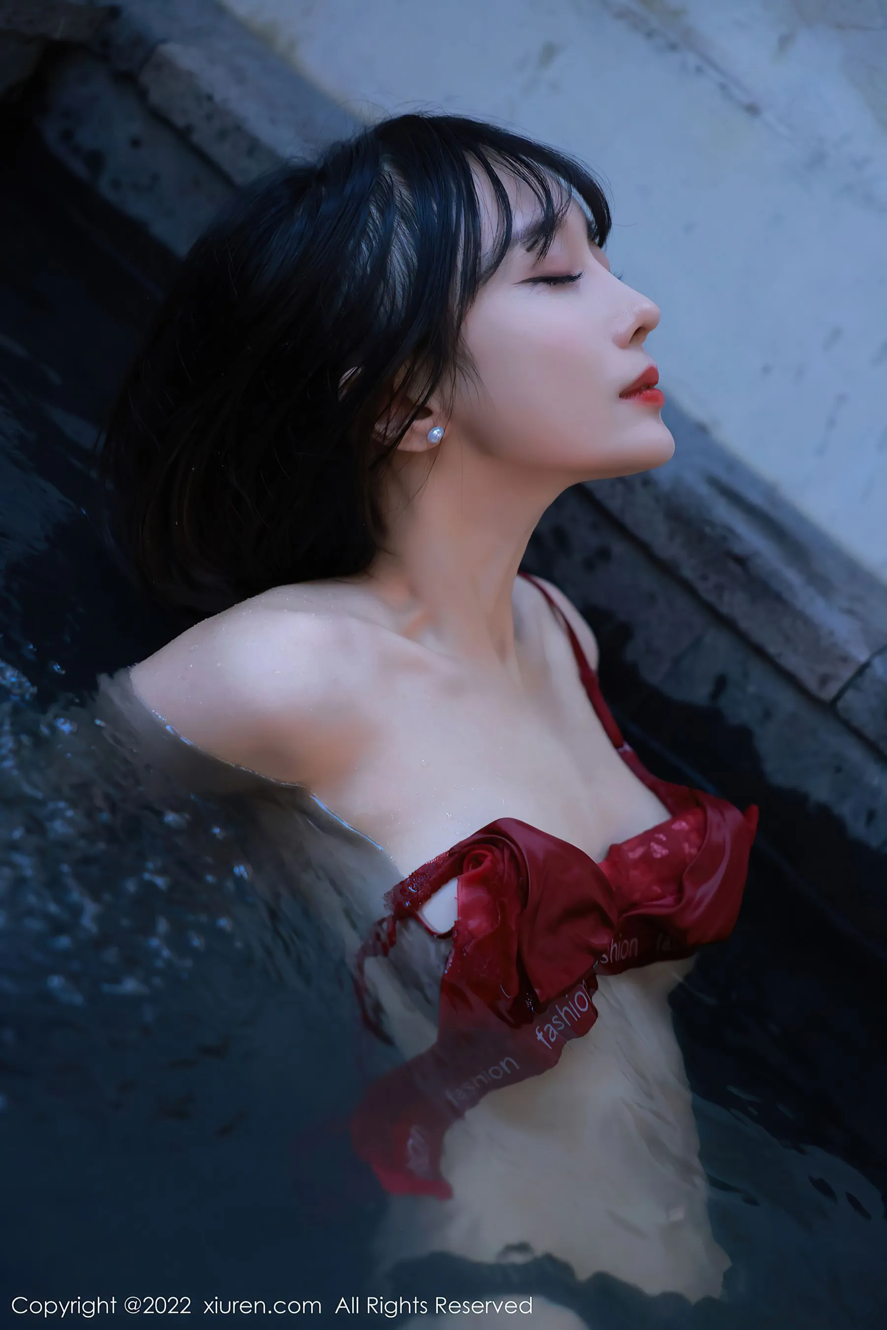 主播甜美街拍寫真 – 冬季活力風格展現精選 - 23