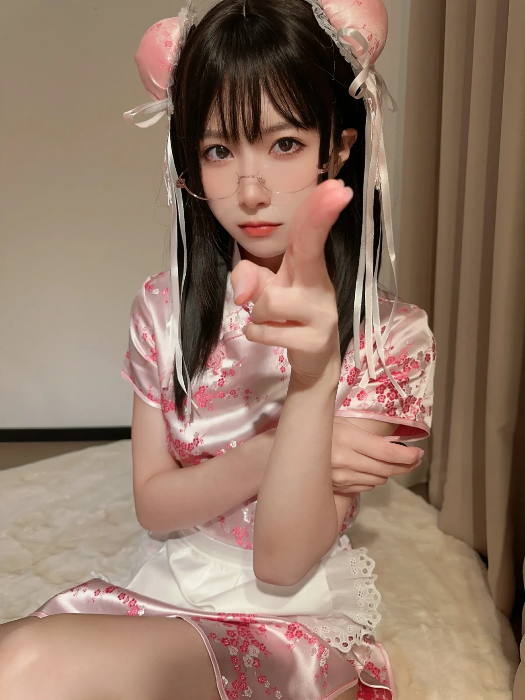 秋季限定DJ清純寫真集 – 攝影棚靜謐瞬間捕捉限量 - 1