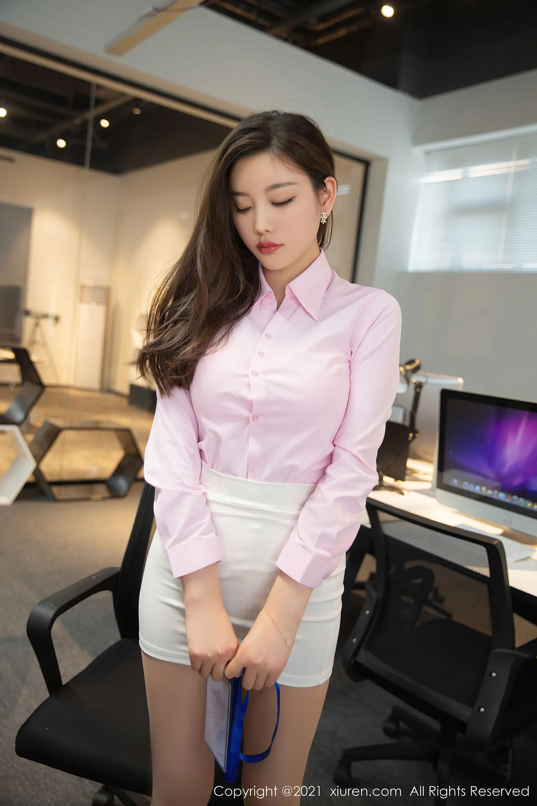 主播優雅山景寫真 – 晴日俏皮風格展現典藏 - 35