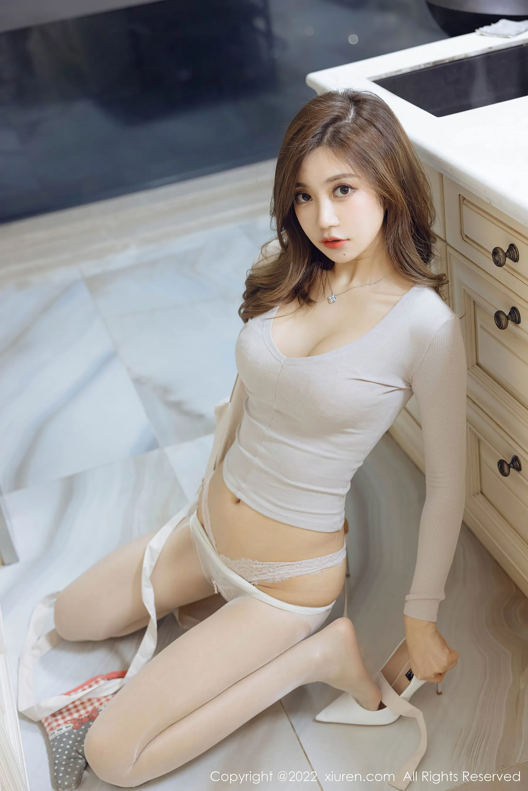 舞者甜美攝影棚寫真 – 夏季奔放風格展現珍藏 - 13