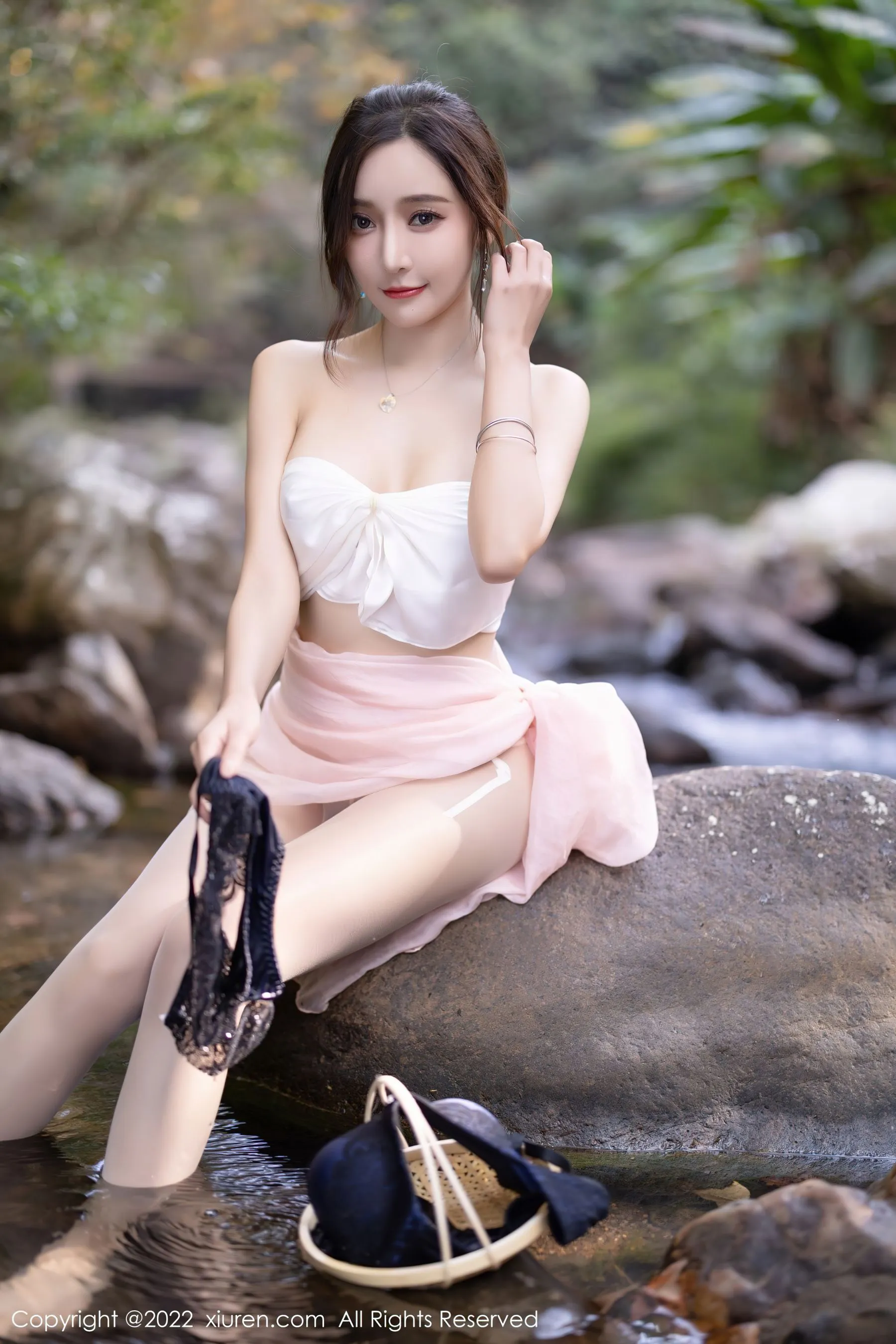 網紅活潑戶外寫真 – 雨季自信風格展現典藏 - 22