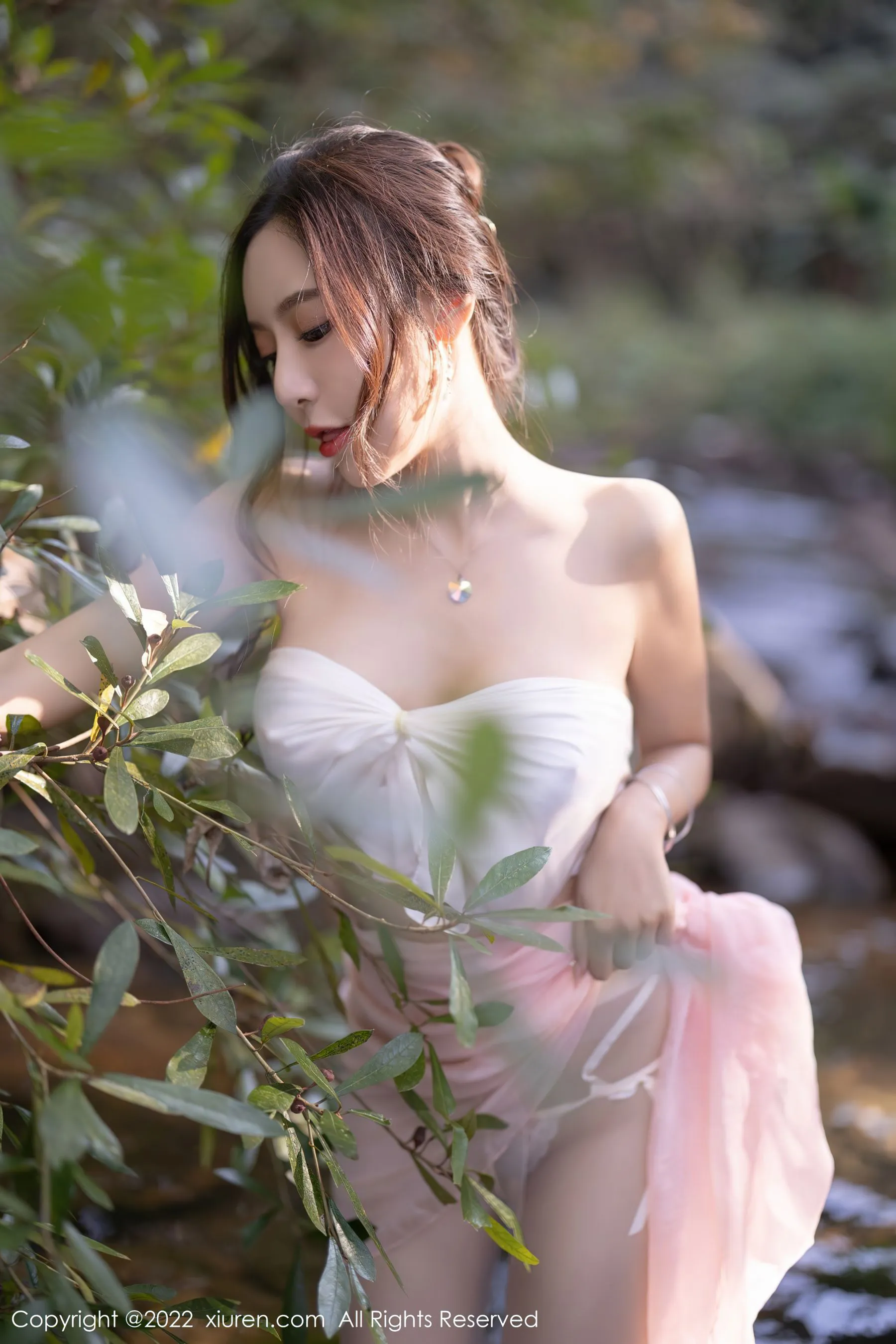 網紅活潑戶外寫真 – 雨季自信風格展現典藏 - 32