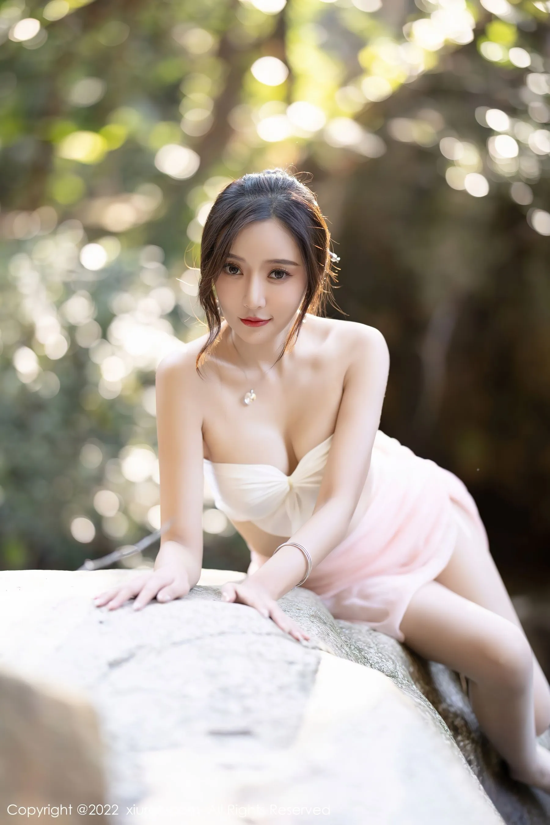 網紅活潑戶外寫真 – 雨季自信風格展現典藏 - 52