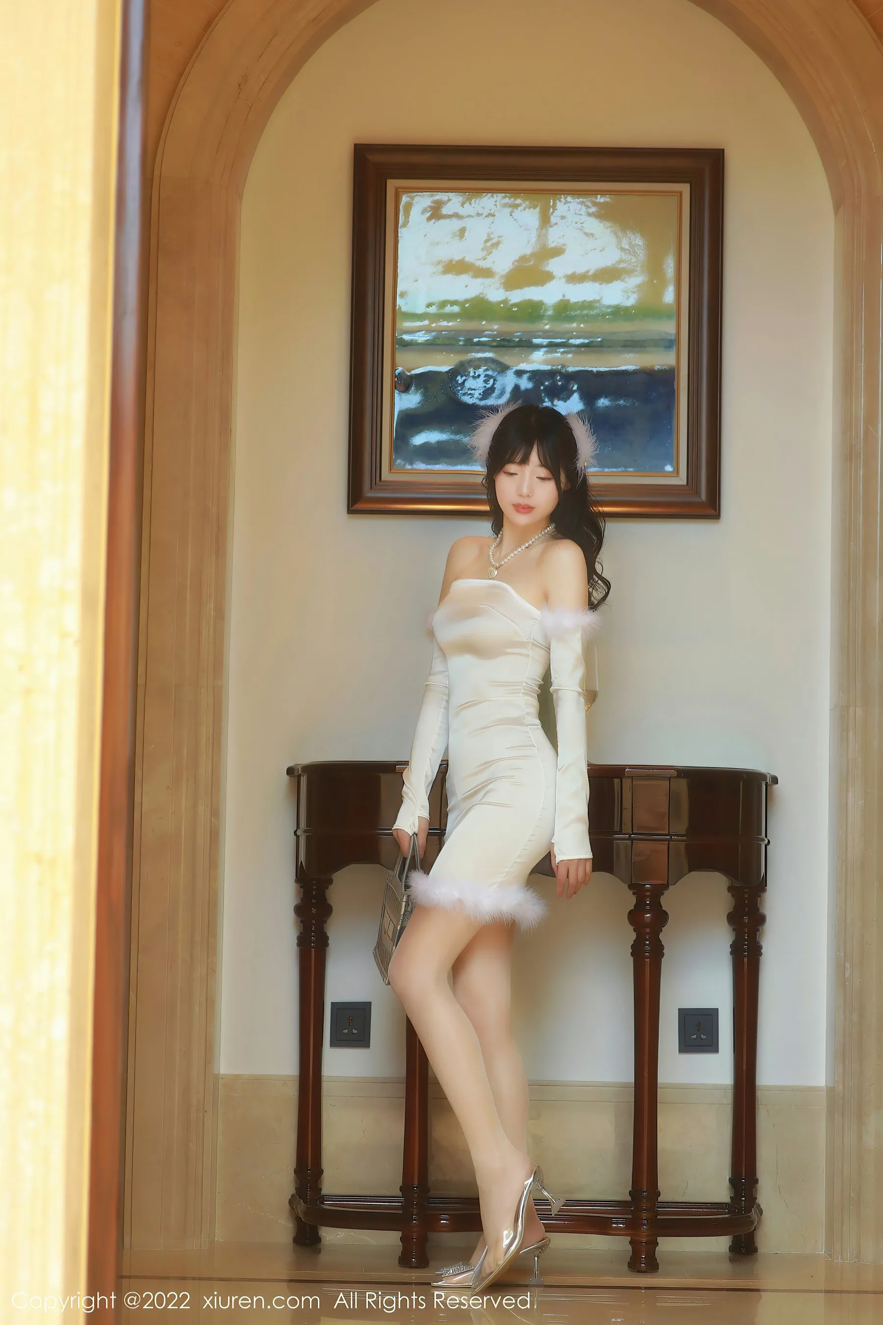 新北正午校花美照 – 優雅魅力室內實錄典藏 - 4