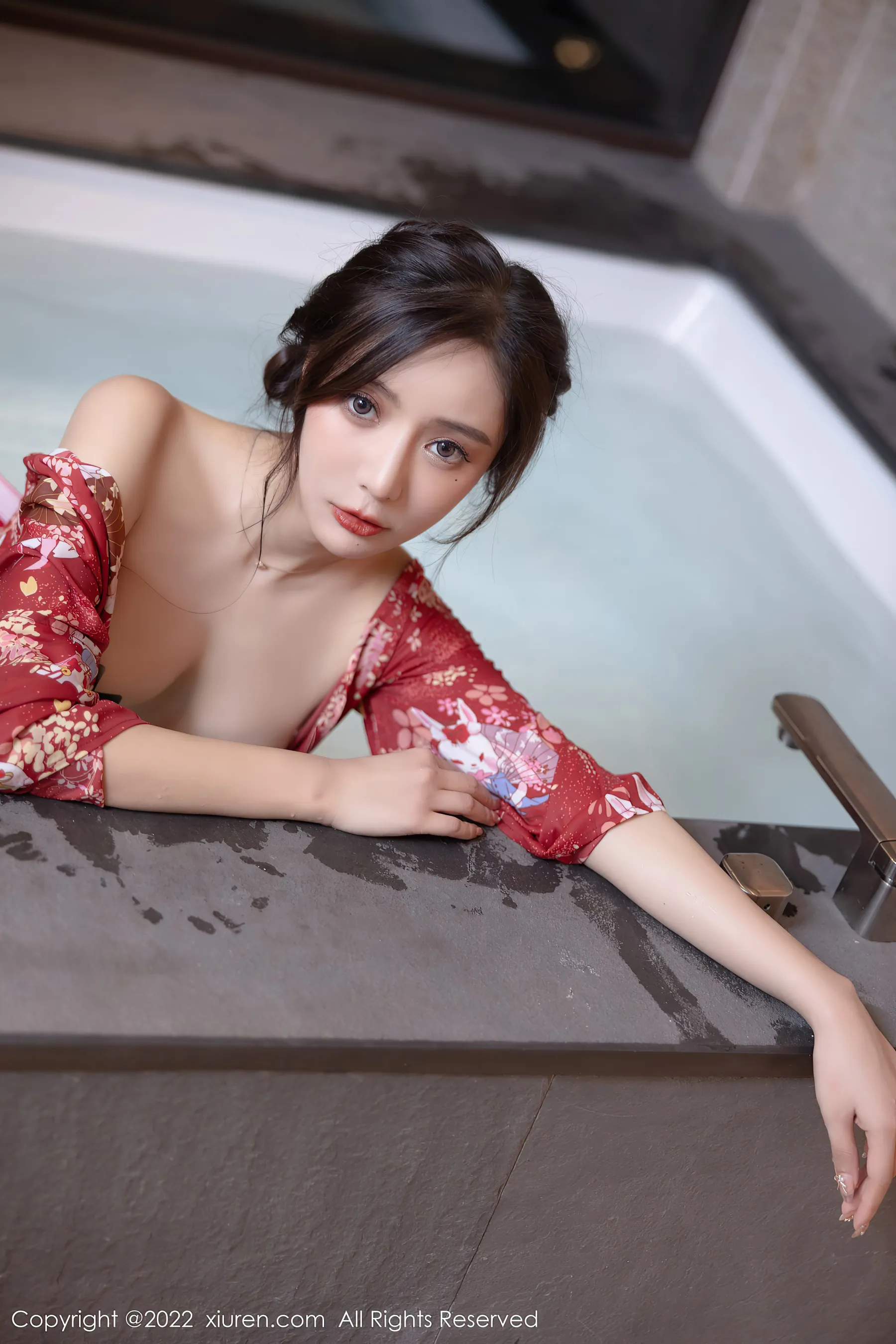 嫩模甜美室內寫真 – 秋楓奔放風格展現限量 - 22