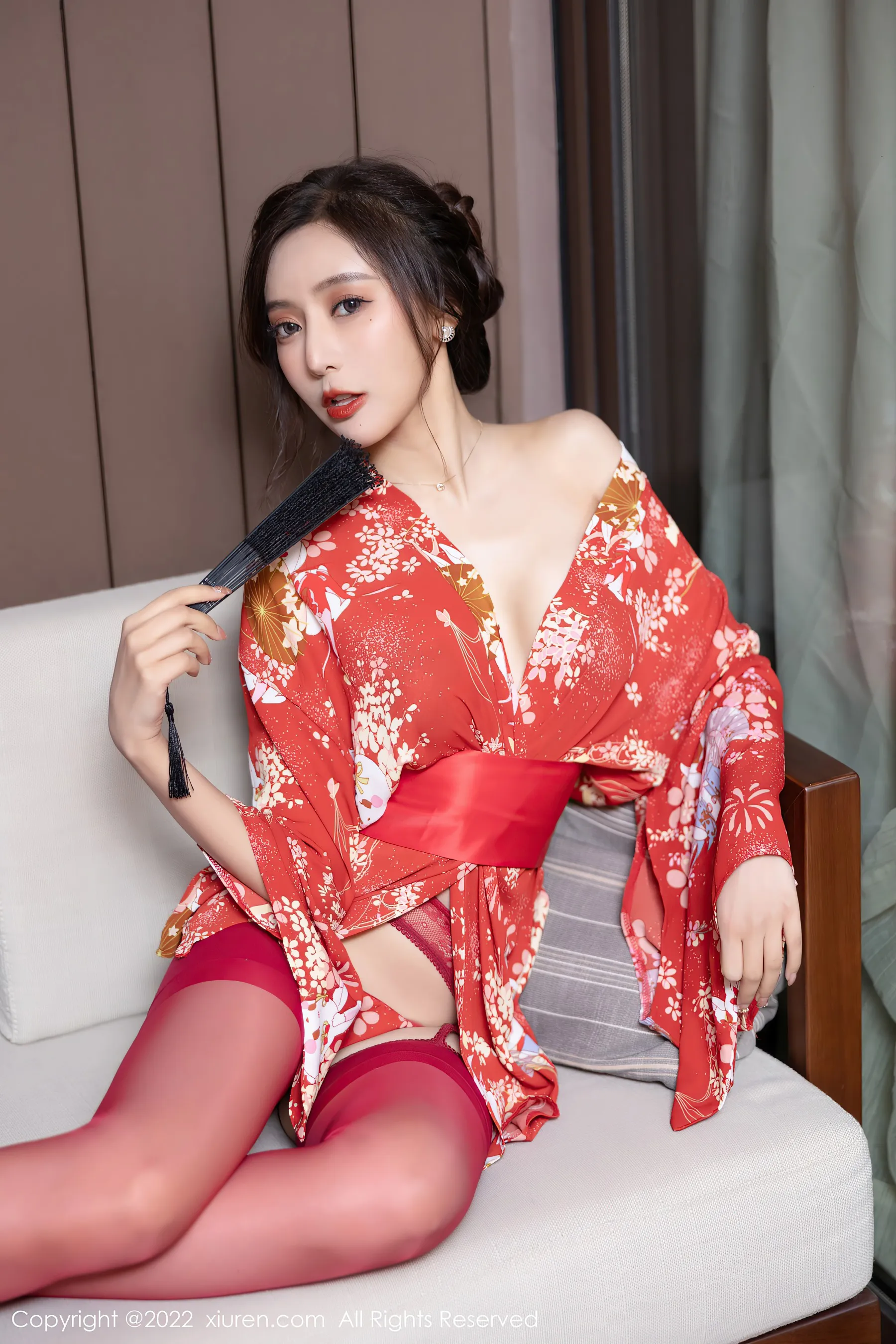 嫩模甜美室內寫真 – 秋楓奔放風格展現限量 - 56