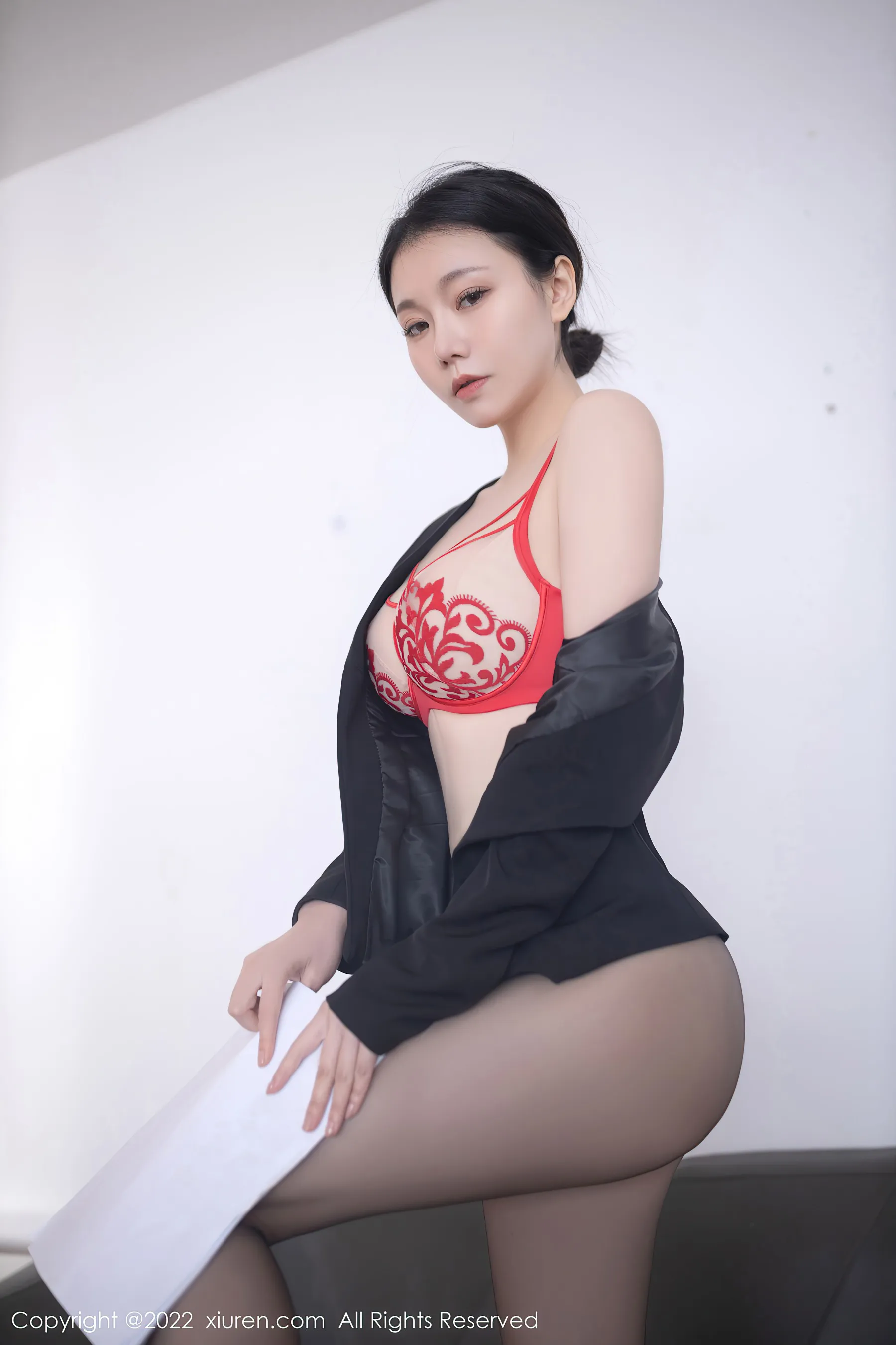神秘時刻空姐攝影棚寫真 – 春季魅惑風採再現珍藏 - 2