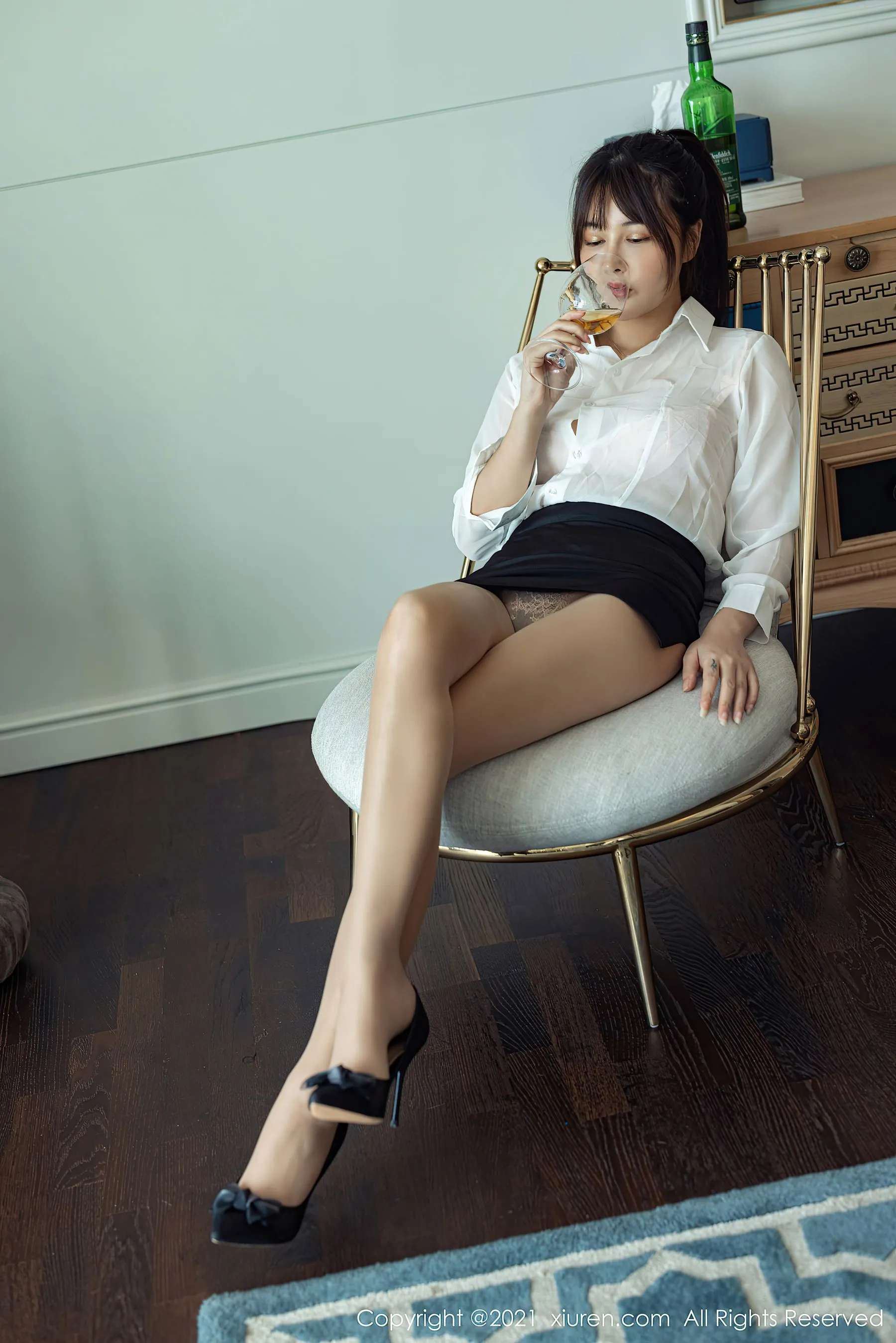 空姐優雅私房寫真 – 夏日溫柔風格展現限量 - 5