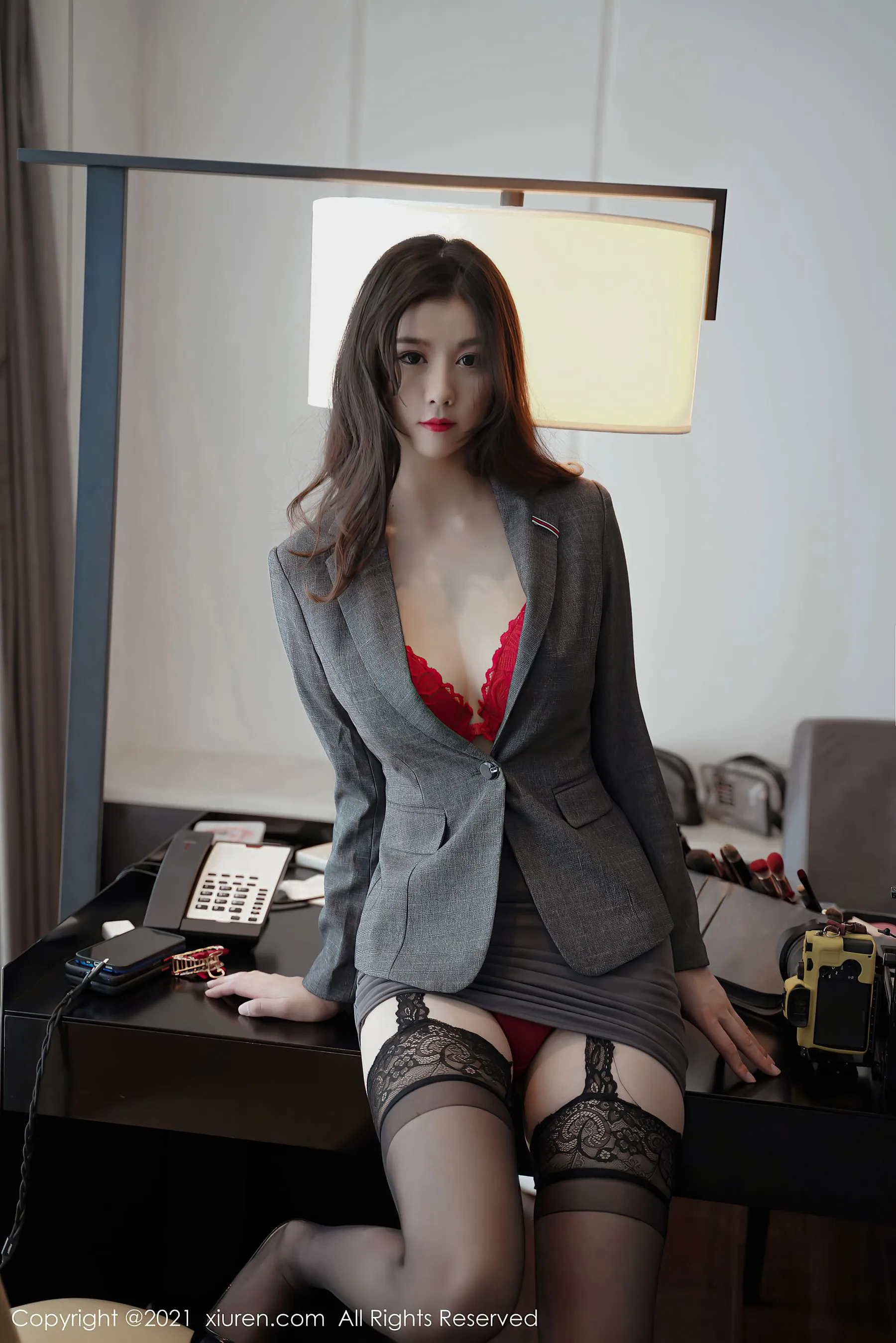 苗慄傍晚嫩模美照 – 甜美魅力攝影棚實錄珍藏 - 1