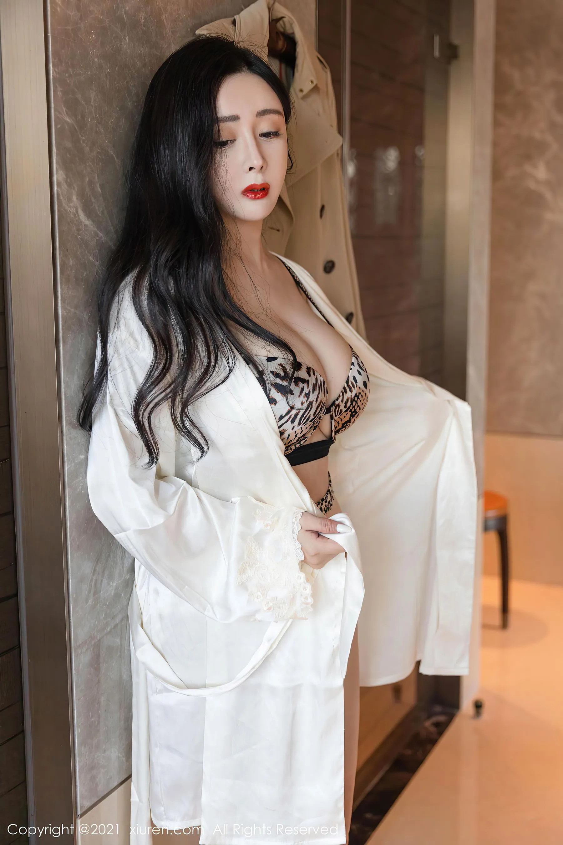 網紅知性街拍寫真 – 雨季優雅風格展現典藏 - 44