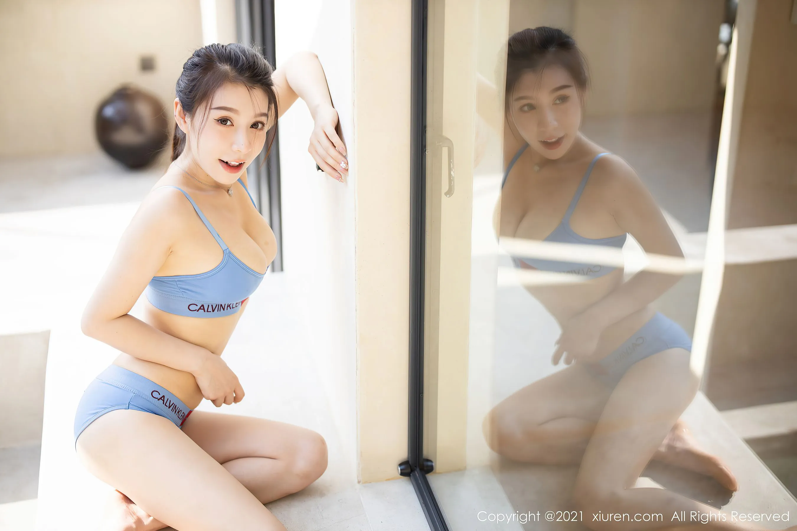 夏日限定網紅知性寫真集 – 攝影棚神秘瞬間捕捉限量 - 24