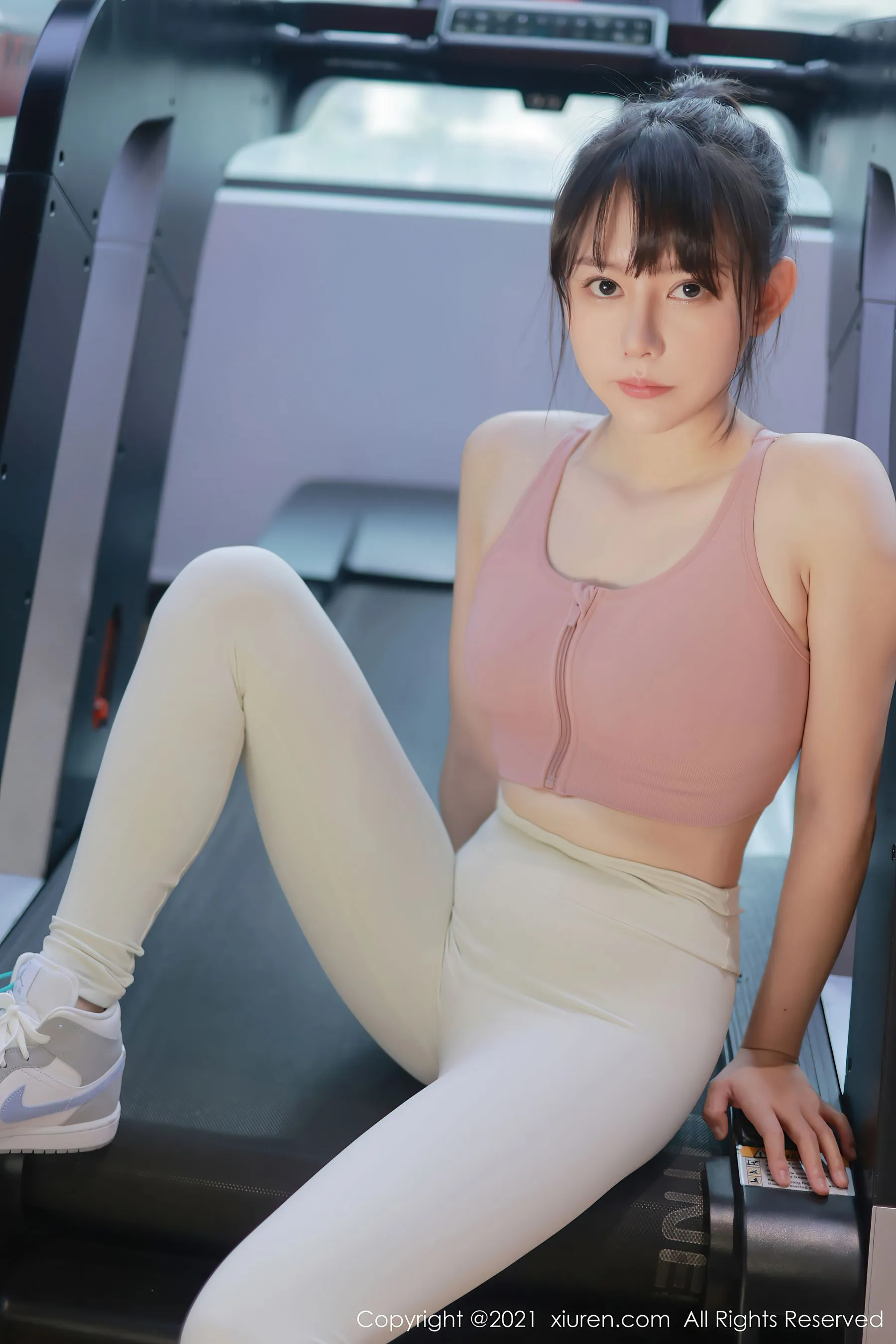 火辣主播私藏美照 – 彰化自然光凌晨獨家呈現典藏 - 1