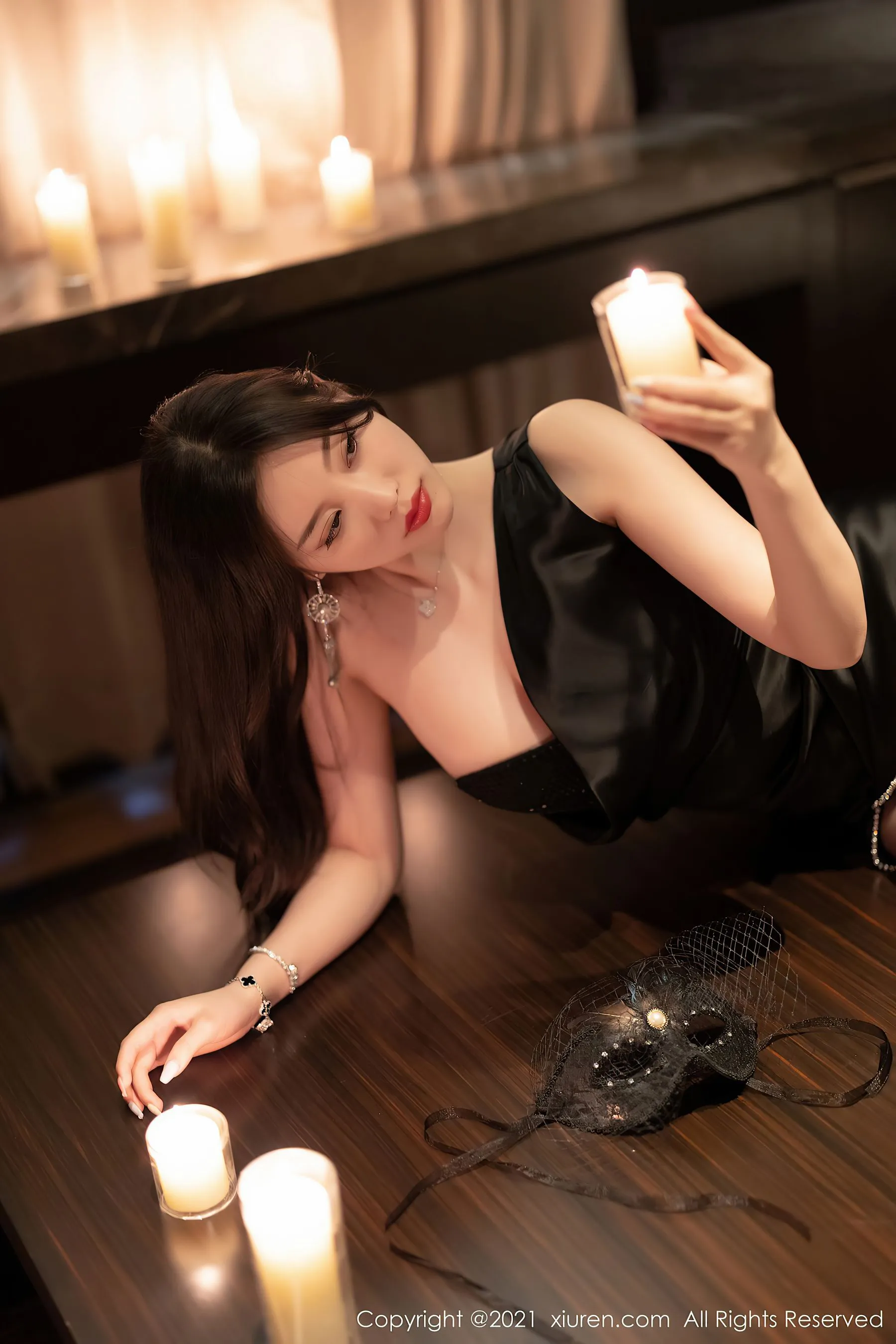 激情時刻主播室內寫真 – 秋楓魅惑風採再現獨家 - 26