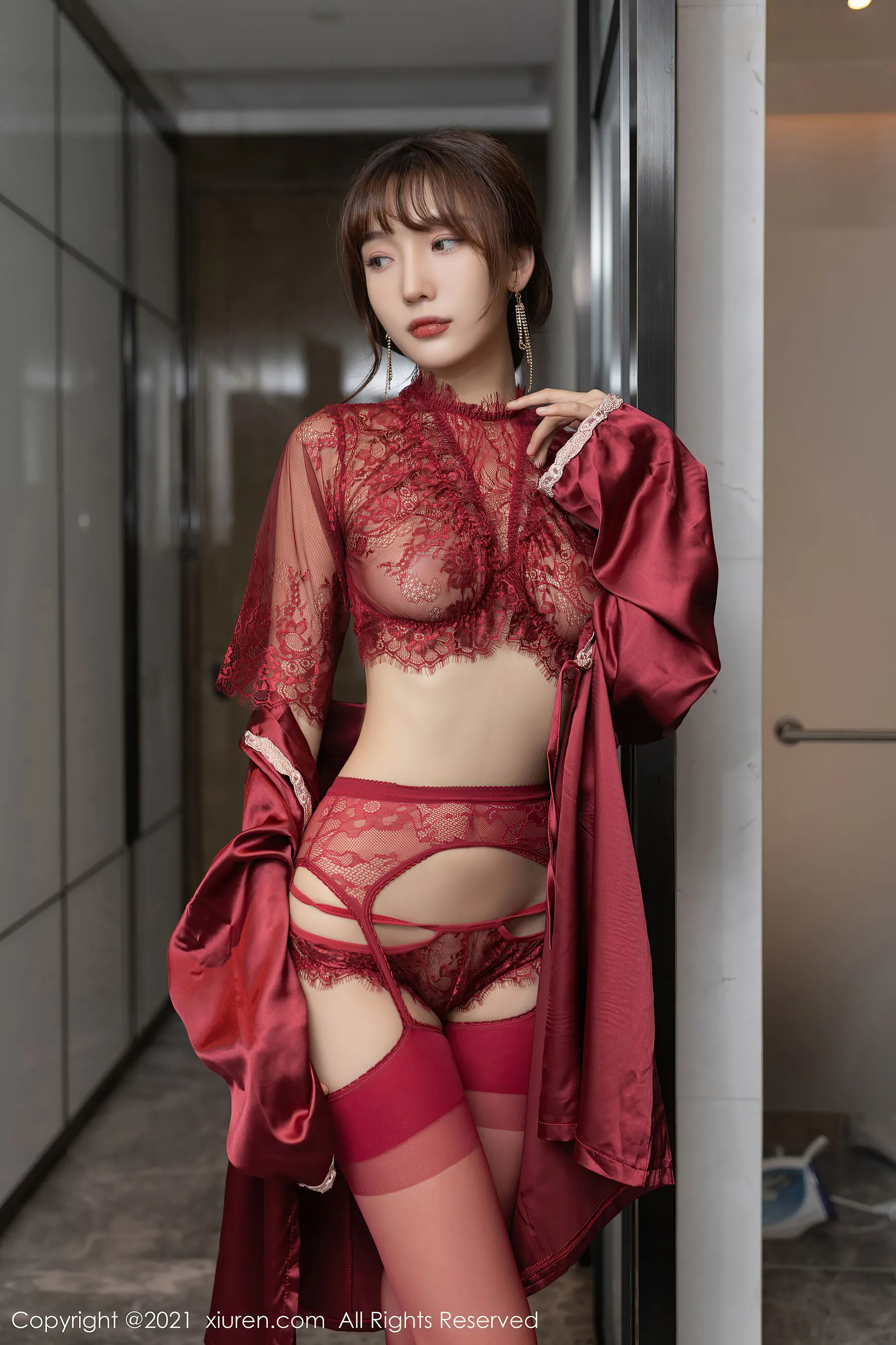 校花時尚寫真館寫真 – 春季神秘風格展現典藏 - 1