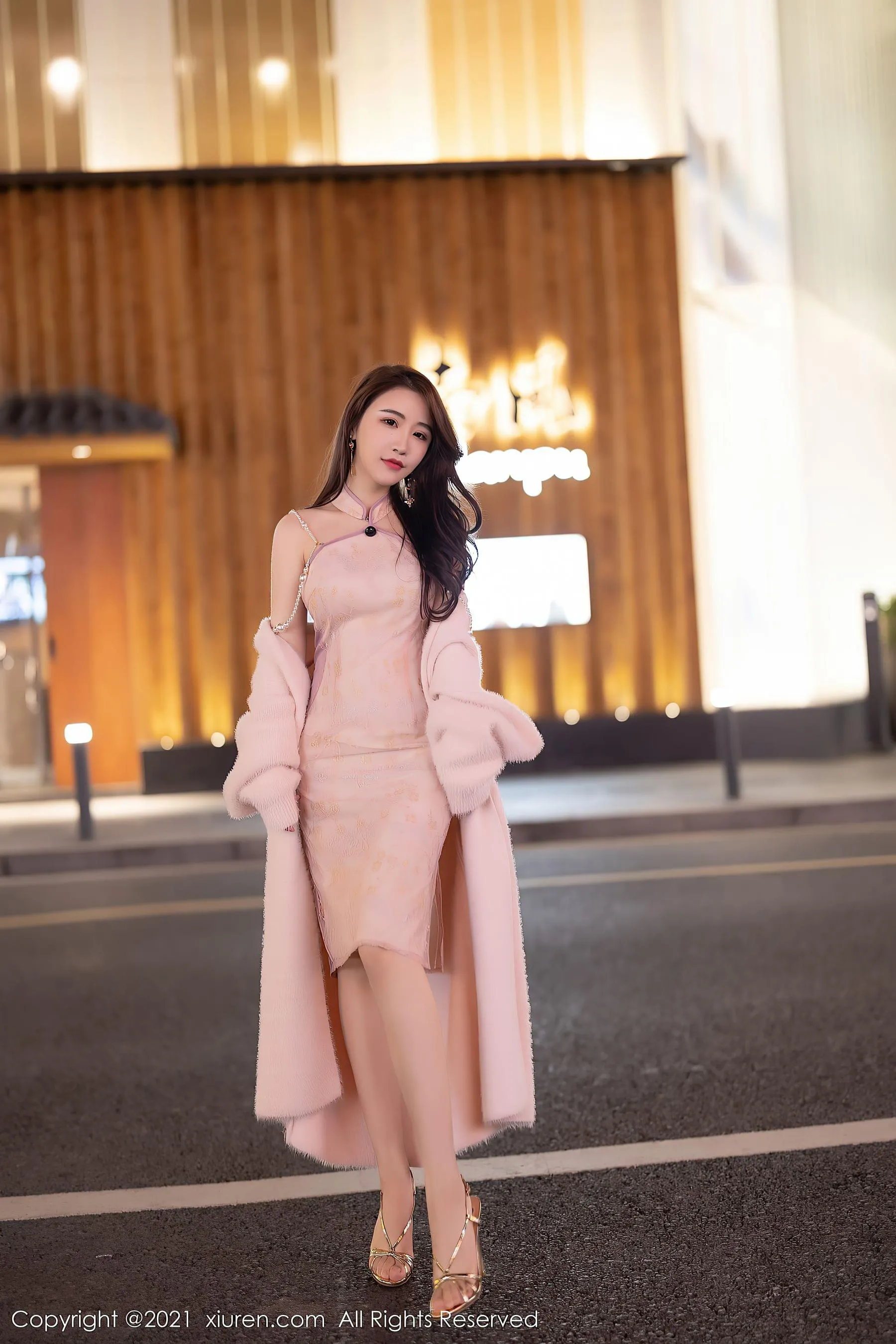 台南黃昏主播美照 – 性感魅力街拍實錄典藏 - 5