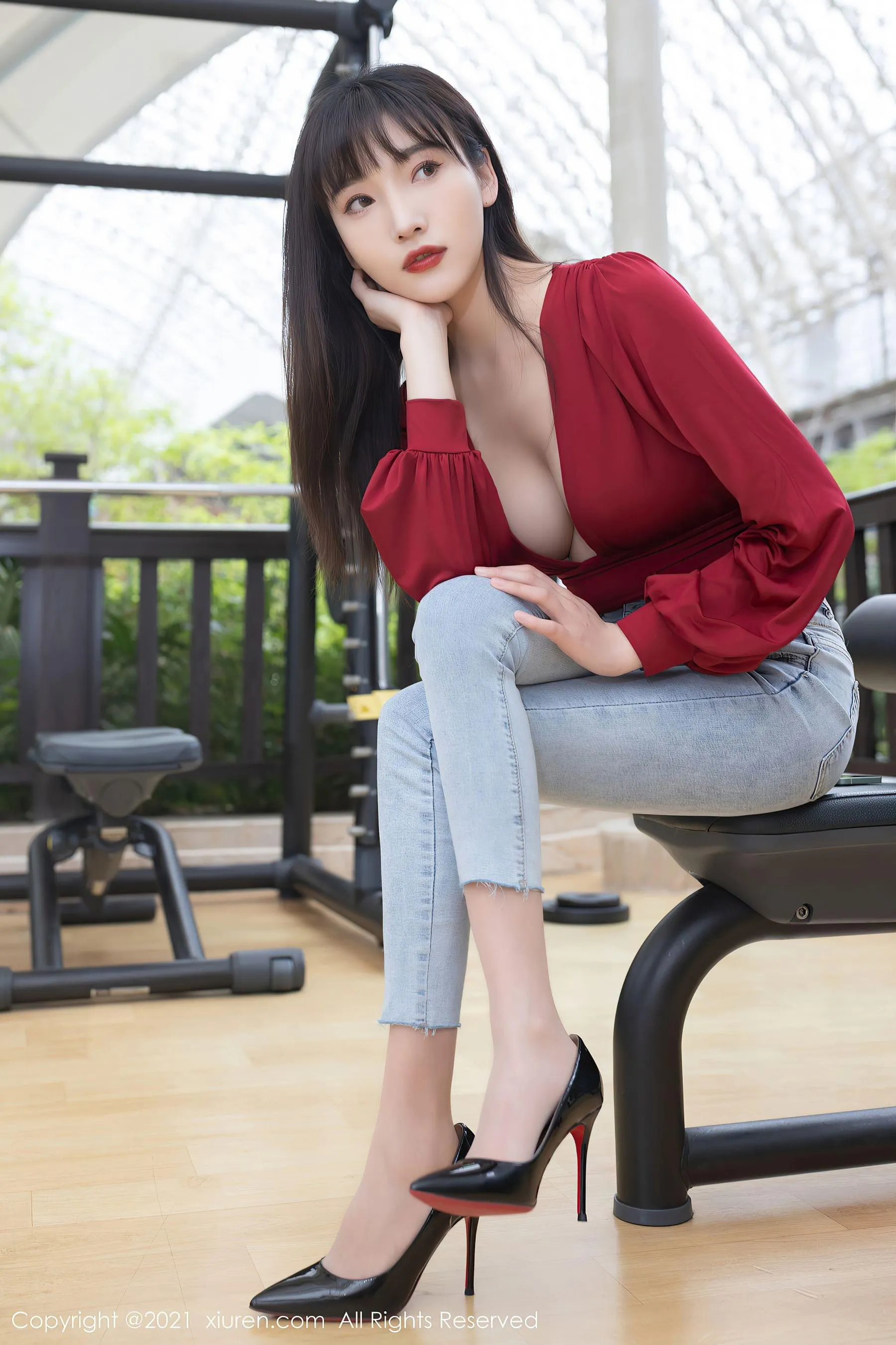 台南午後車模美照 – 火辣魅力夜景實錄珍藏 - 2