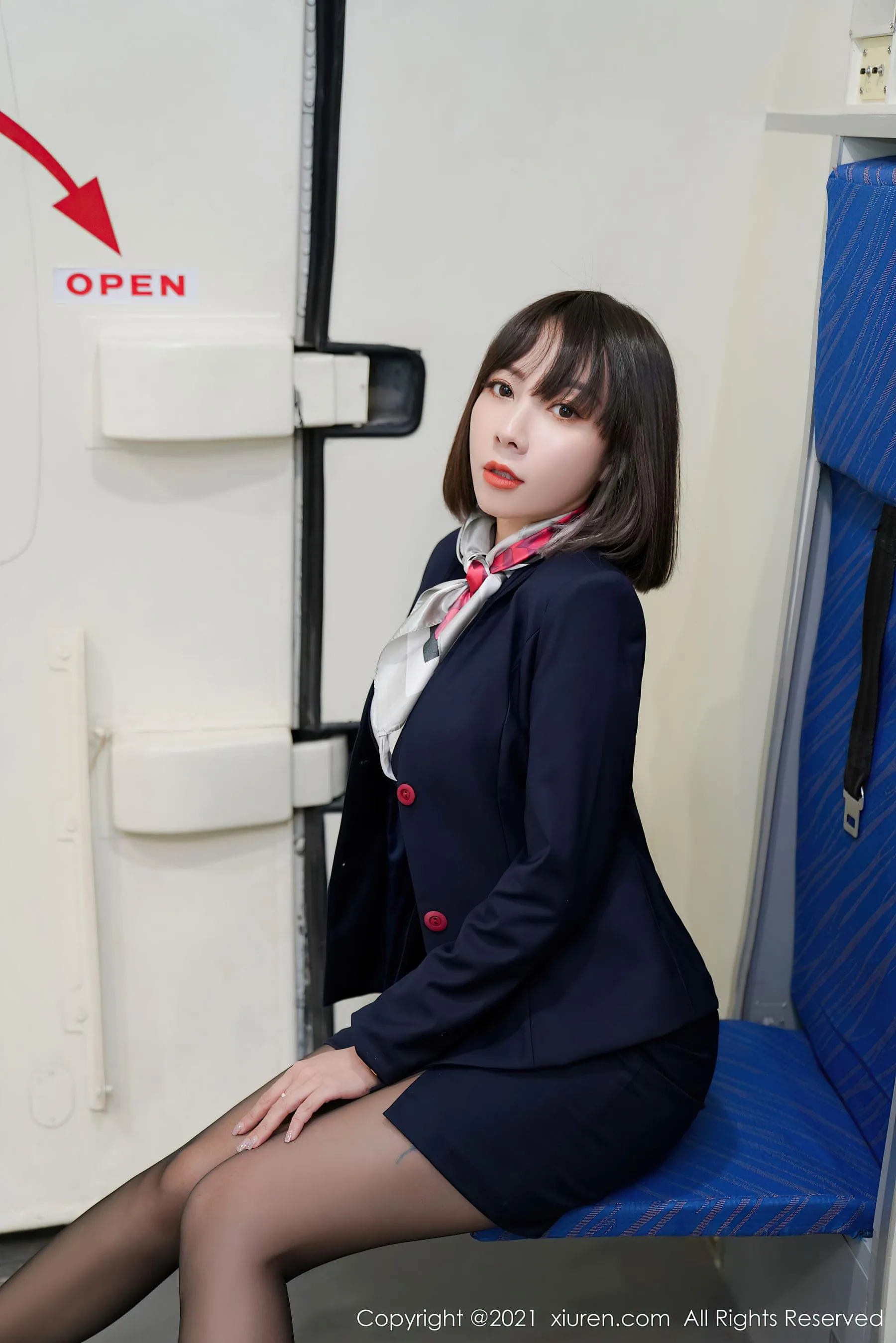 神秘時刻空姐自然光寫真 – 晴日甜美風採再現獨家 - 60