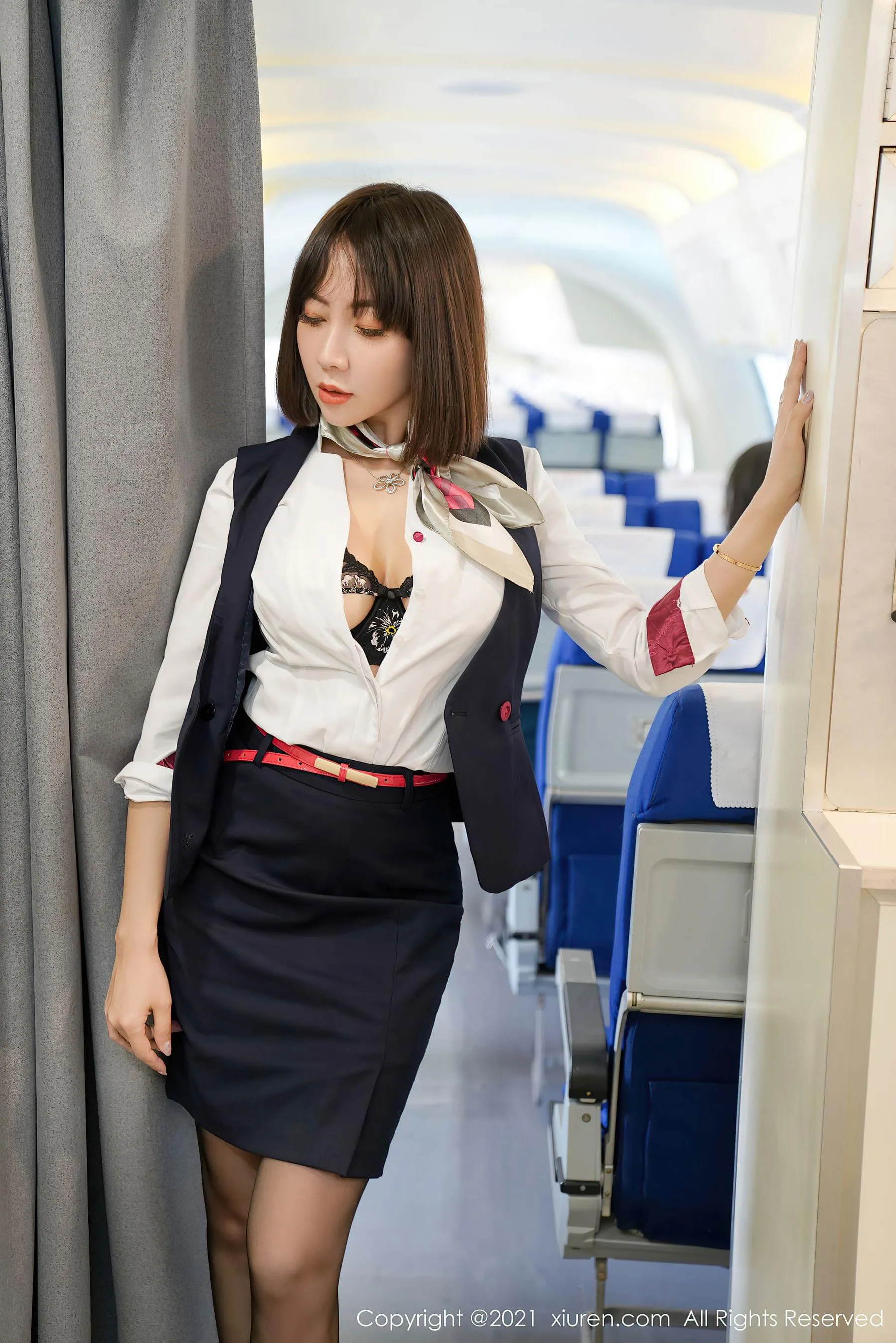 神秘時刻空姐自然光寫真 – 晴日甜美風採再現獨家 - 8