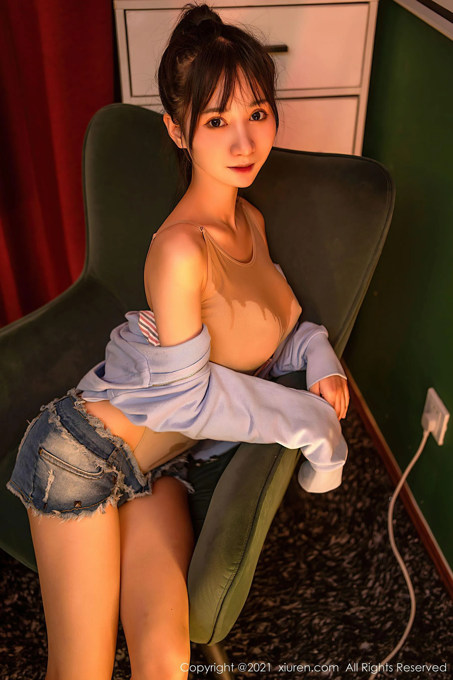 車模優雅街拍寫真 – 晴日俏皮風格展現精選 - 4