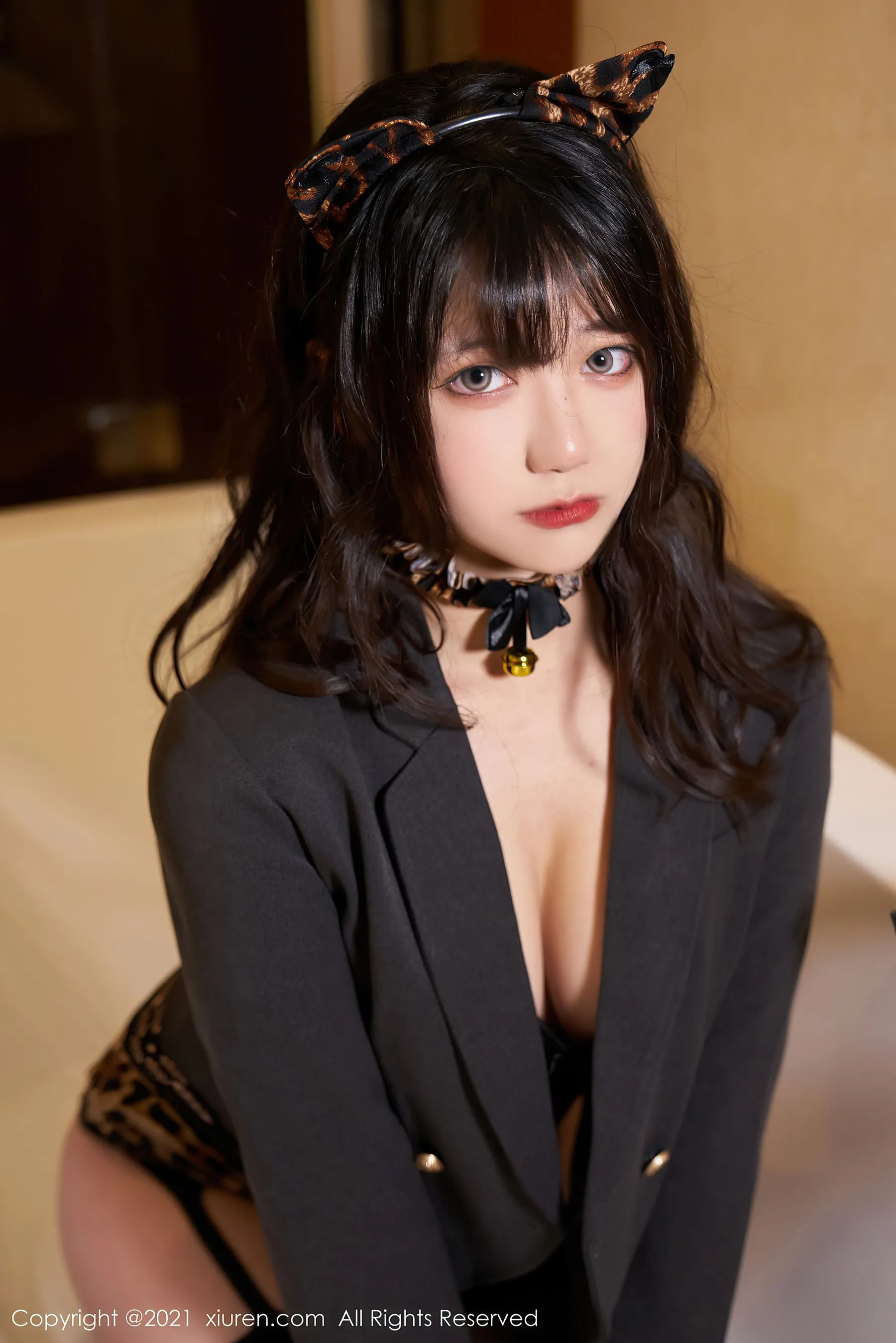 夏季限定模特活潑寫真集 – 攝影棚俏皮瞬間捕捉珍藏 - 26