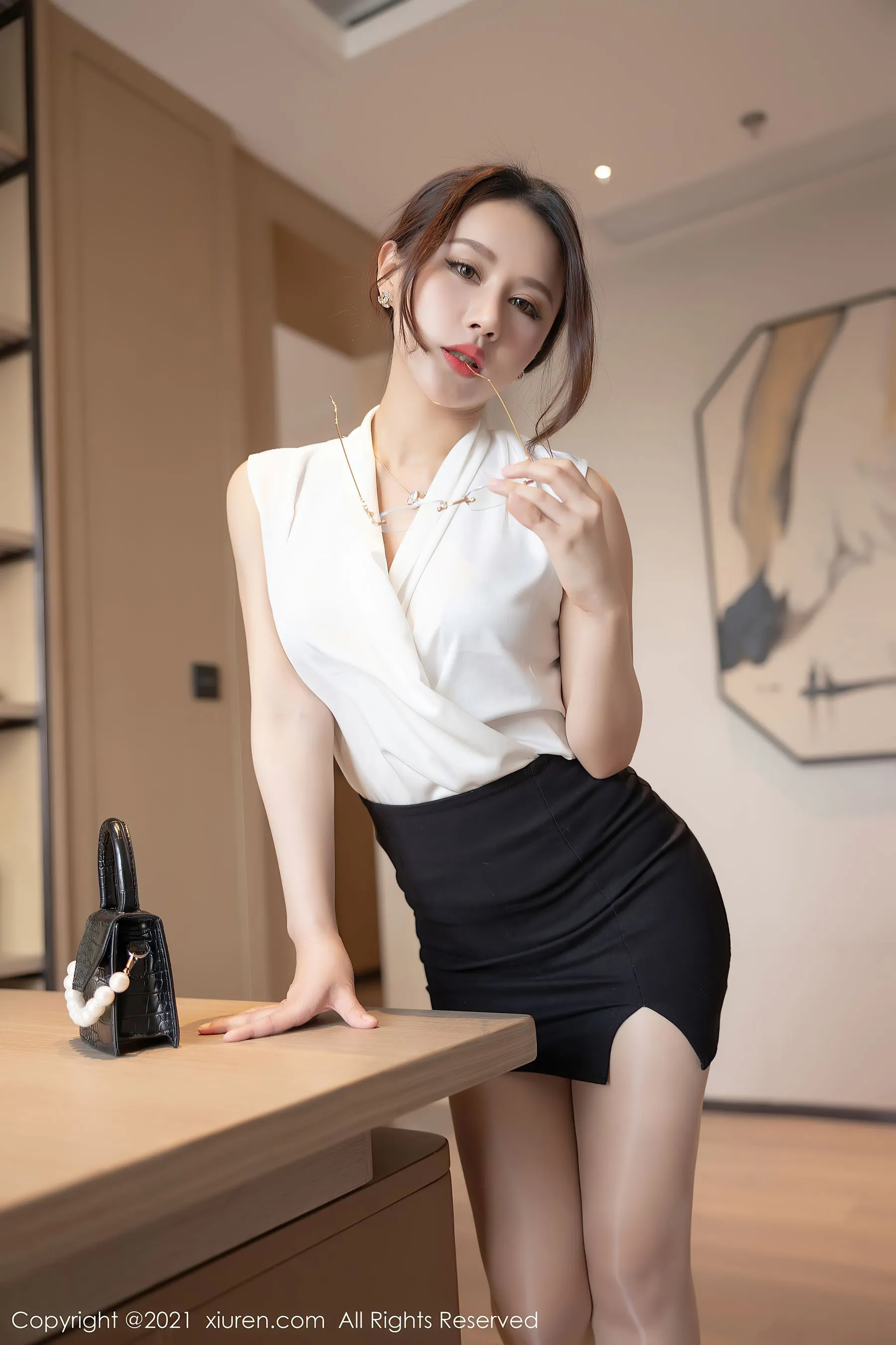 高雄夜晚校花美照 – 優雅魅力街拍實錄限量 - 28