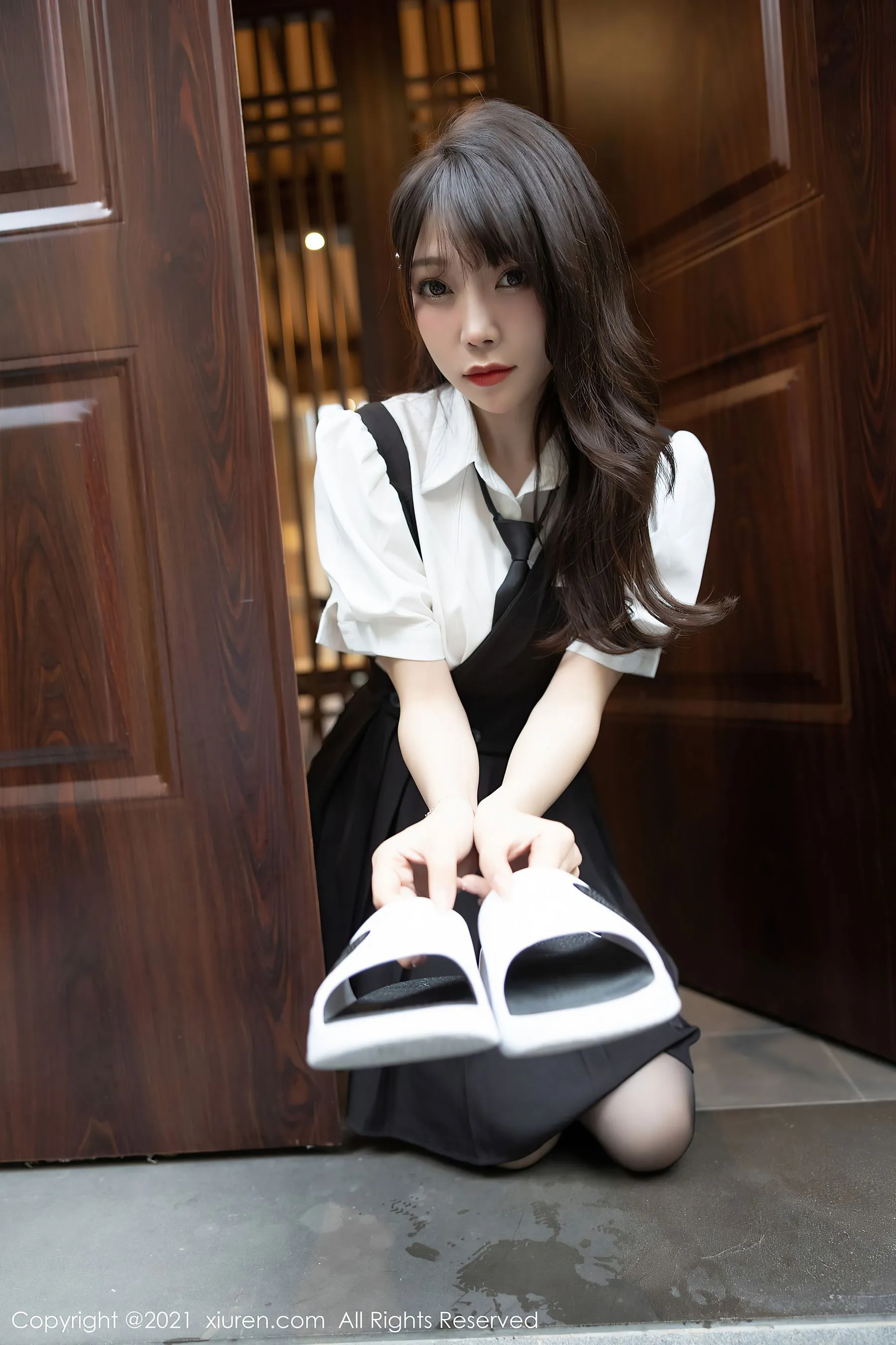 嫩模知性自然光寫真 – 雨季溫柔風格展現珍藏 - 81