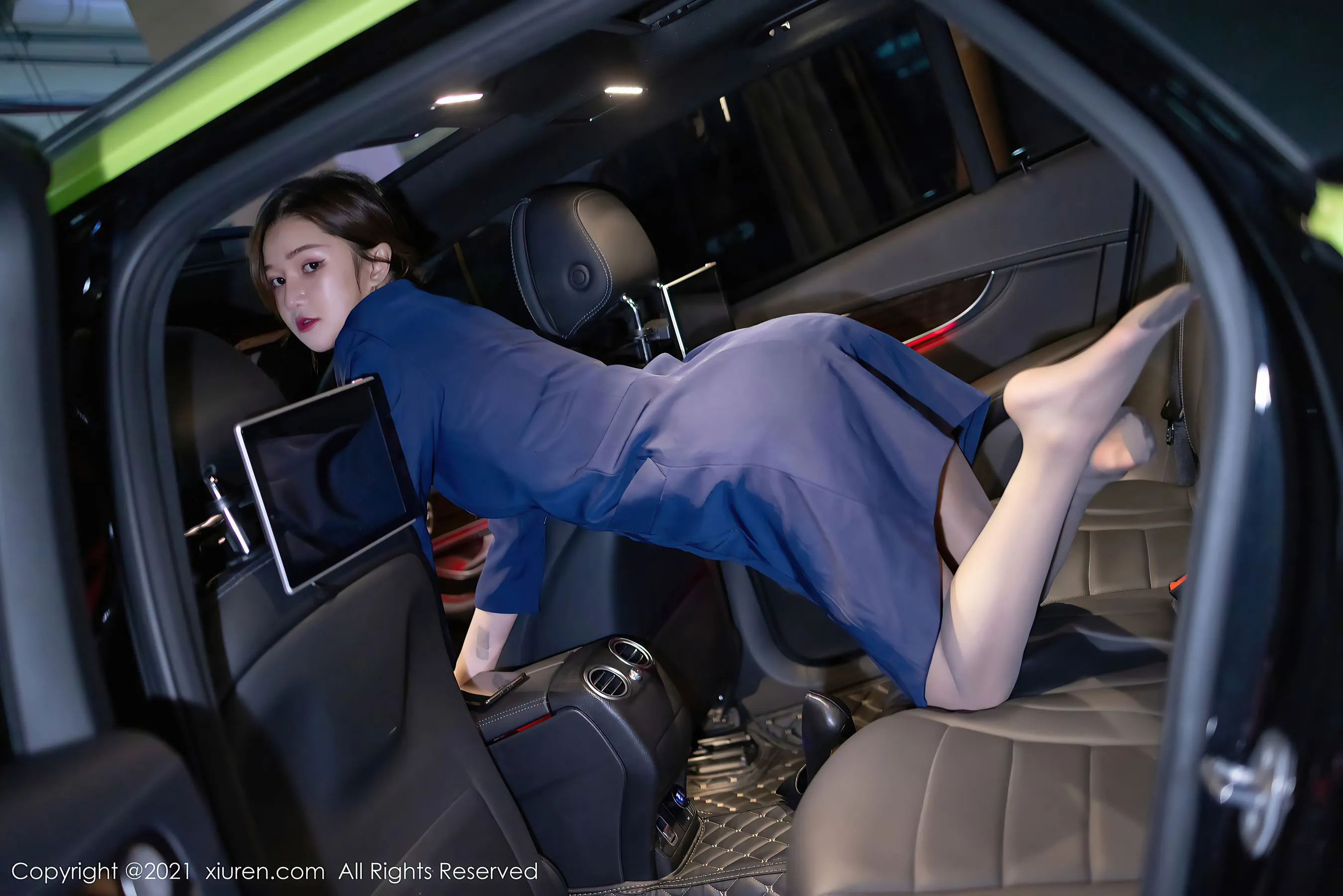 正午高雄校花寫真精選 – 活潑攝影棚神秘完美融合典藏 - 42