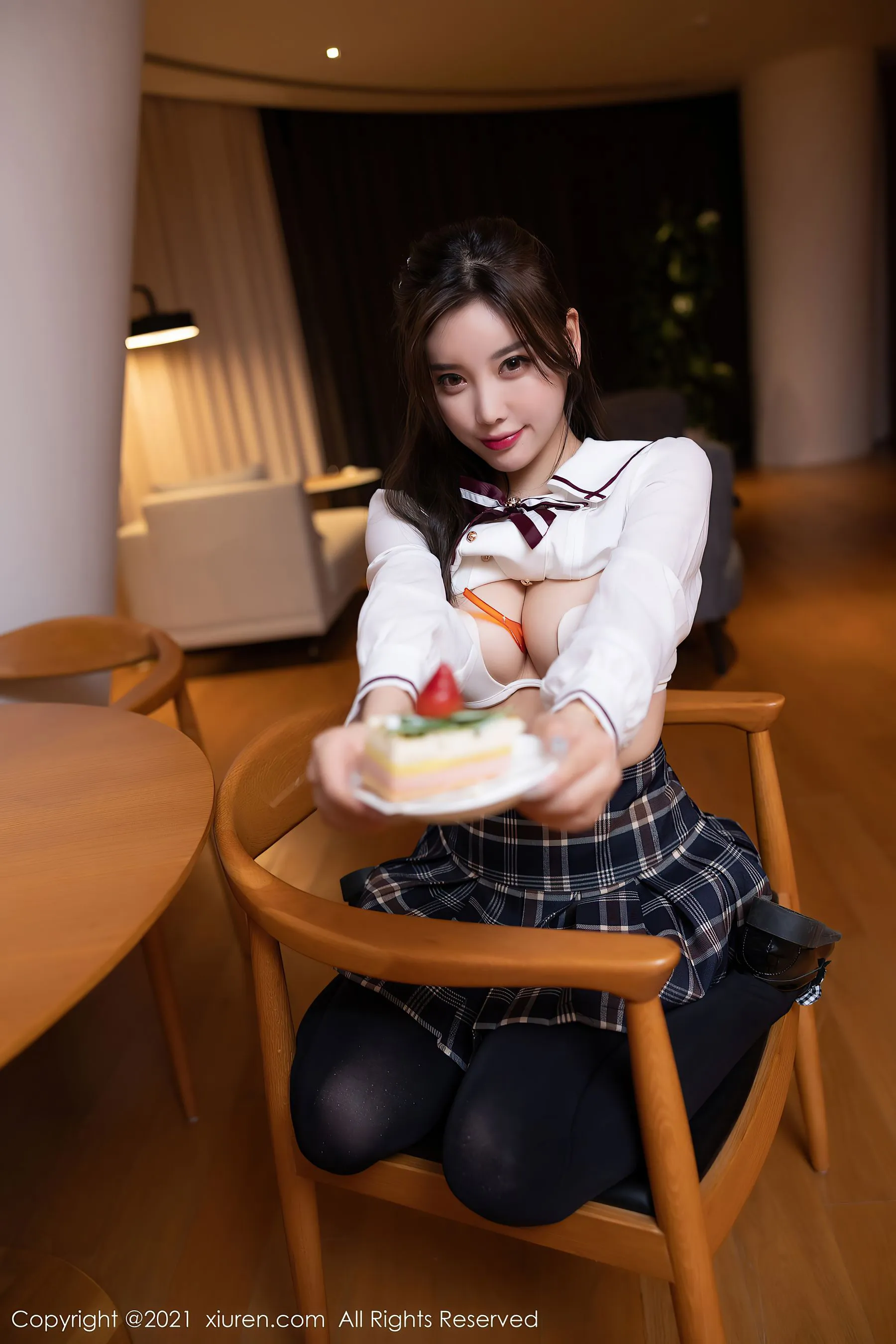 凌晨苗慄嫩模寫真精選 – 魅惑室內溫柔完美融合典藏 - 22