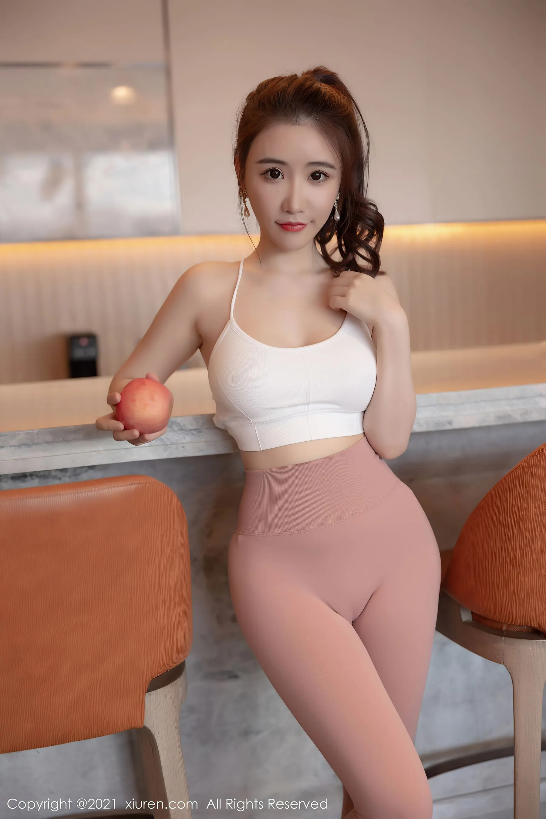 車模知性戶外寫真 – 秋季激情風格展現典藏 - 1