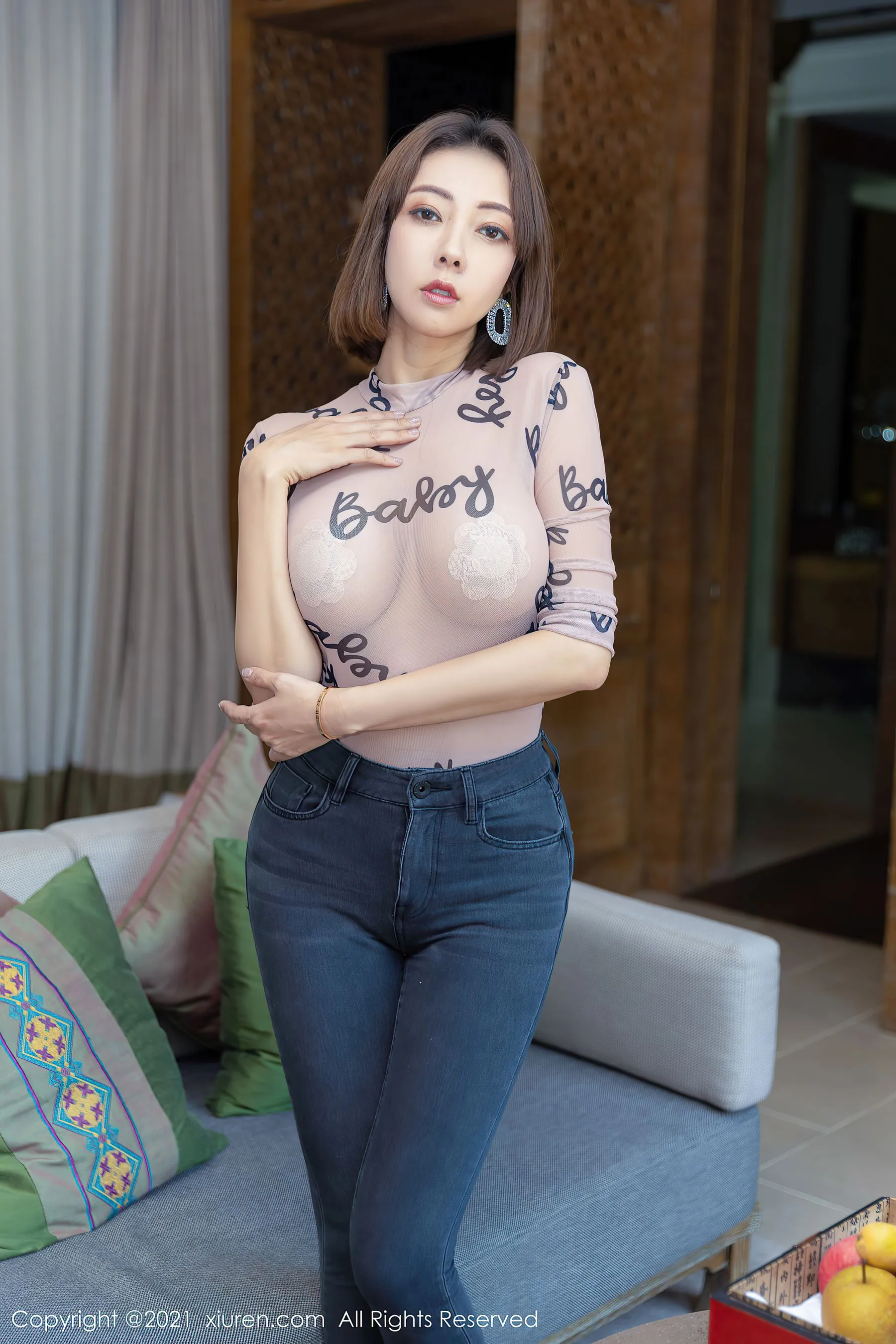 夏季限定網紅優雅寫真集 – 夜景活力瞬間捕捉珍藏 - 1
