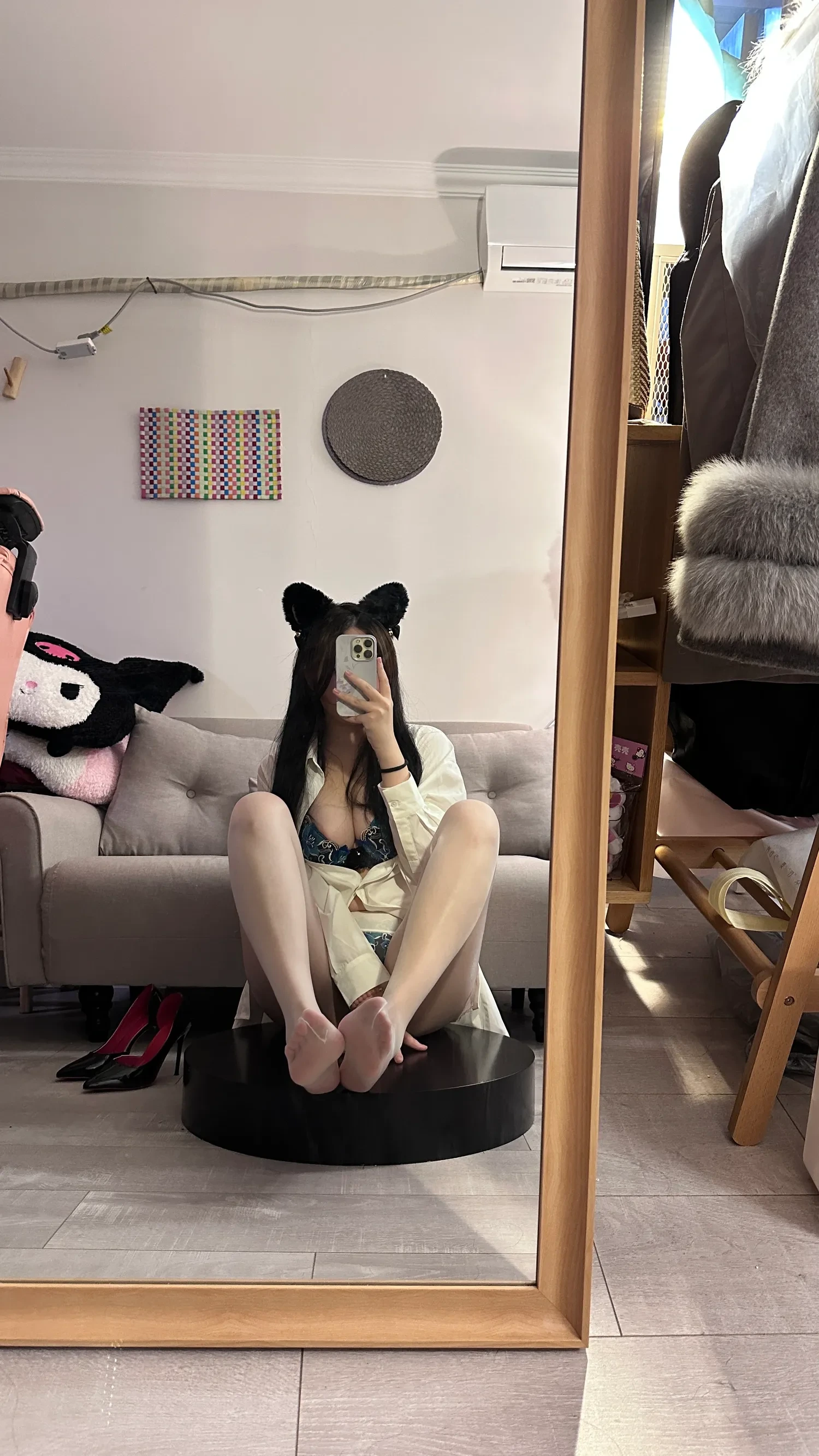 主播甜美攝影棚寫真 – 冬季俏皮風格展現精選 - 28