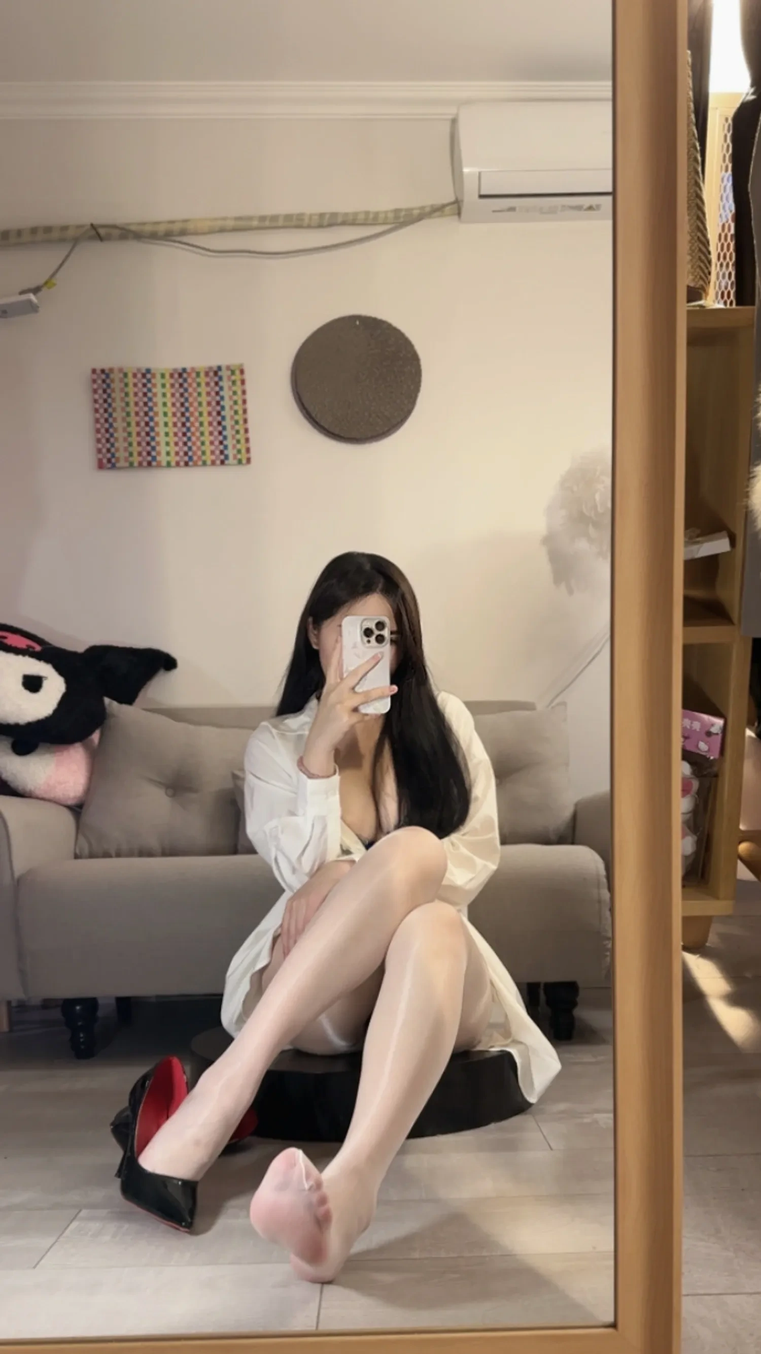 主播甜美攝影棚寫真 – 冬季俏皮風格展現精選 - 37