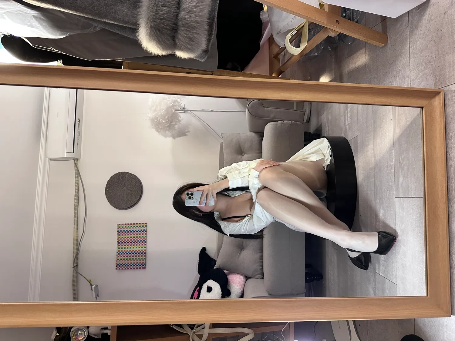 主播甜美攝影棚寫真 – 冬季俏皮風格展現精選 - 39